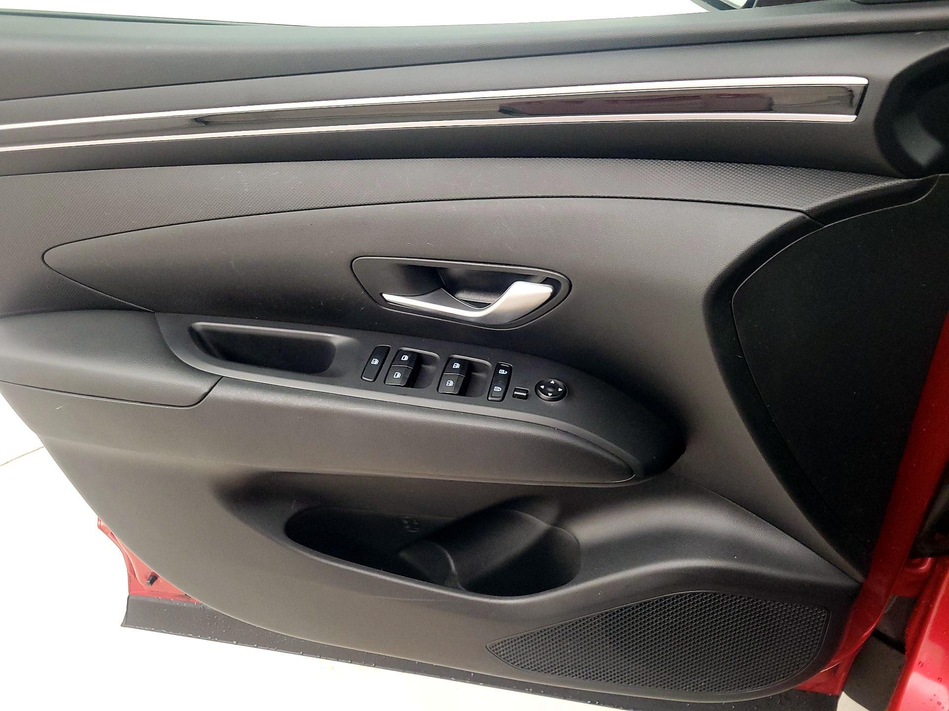 Thumbnail: 2023 Hyundai Tucson - 12