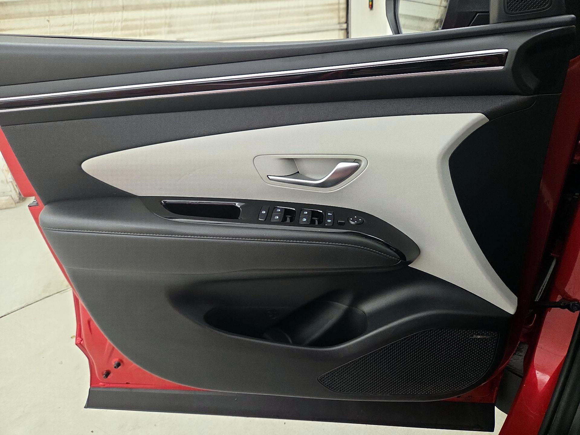 Thumbnail: 2022 Hyundai Tucson - 12