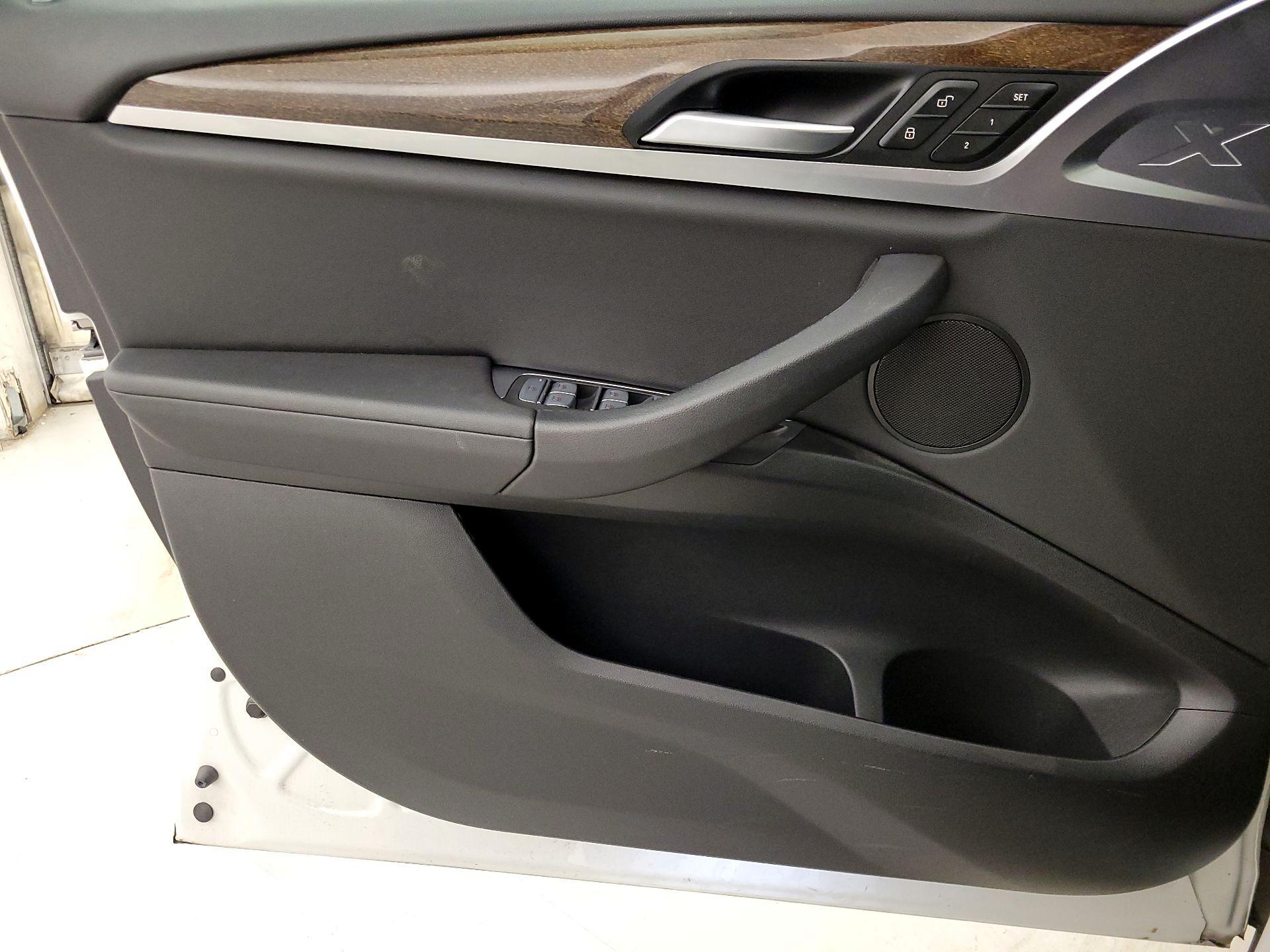 Thumbnail: 2021 BMW X3 - 12