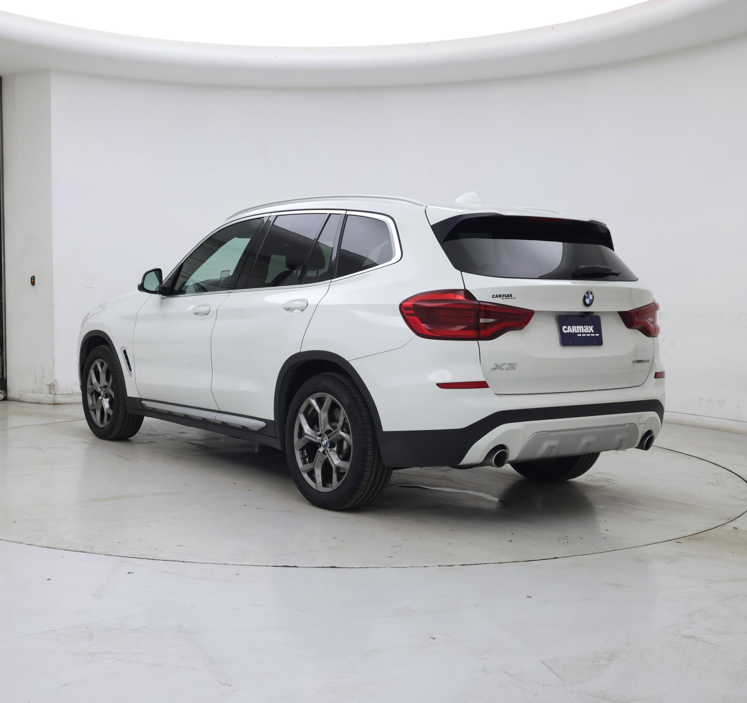 Thumbnail: 2021 BMW X3 - 2