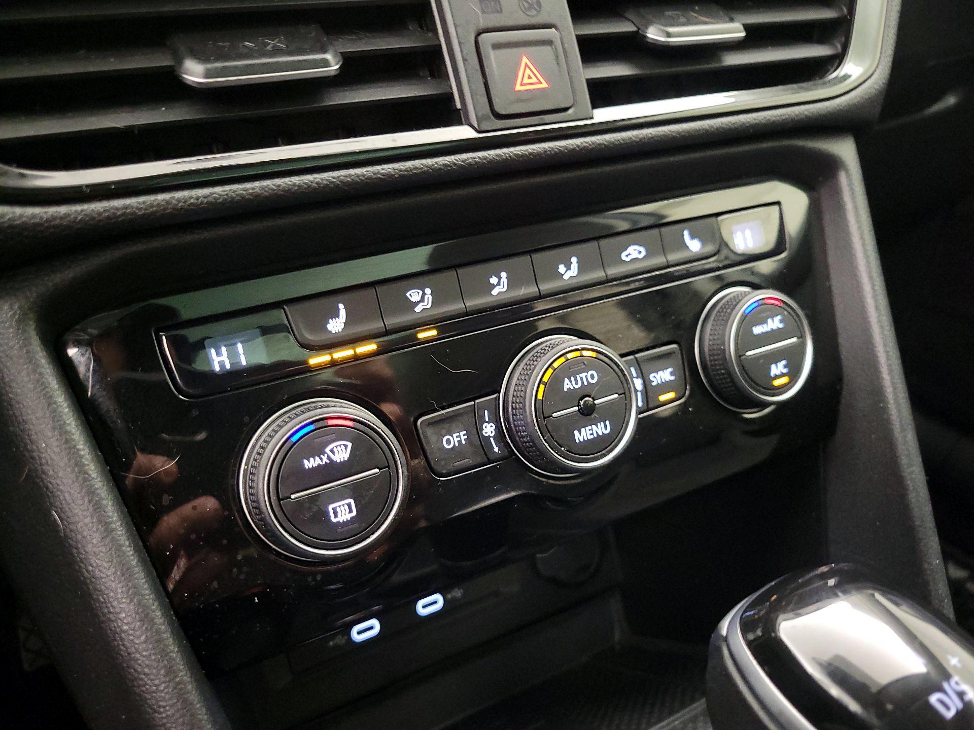 Thumbnail: 2024 Volkswagen Taos - 16