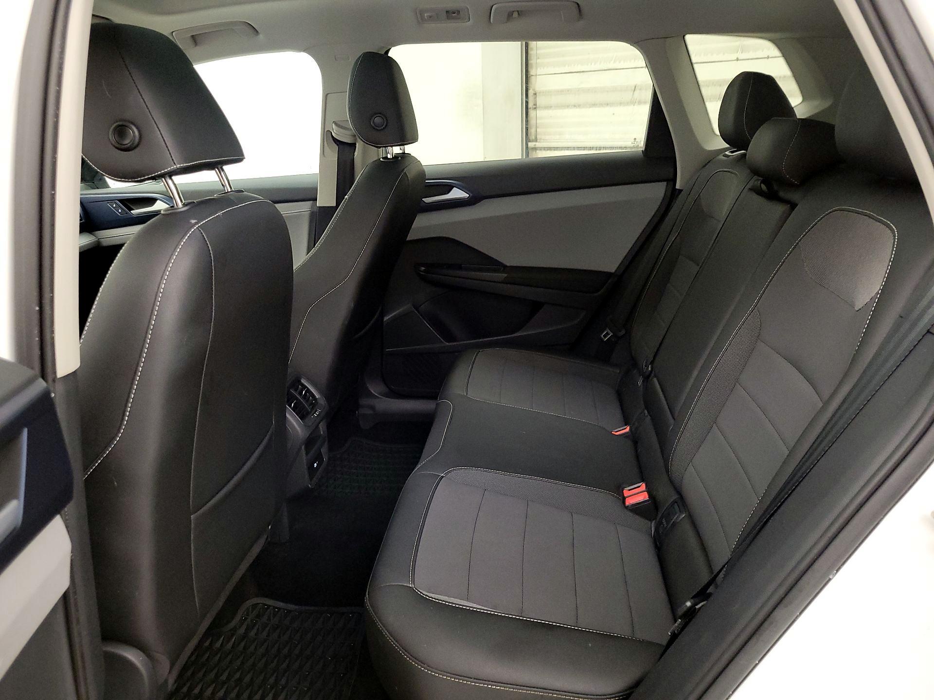 Thumbnail: 2024 Volkswagen Taos - 20