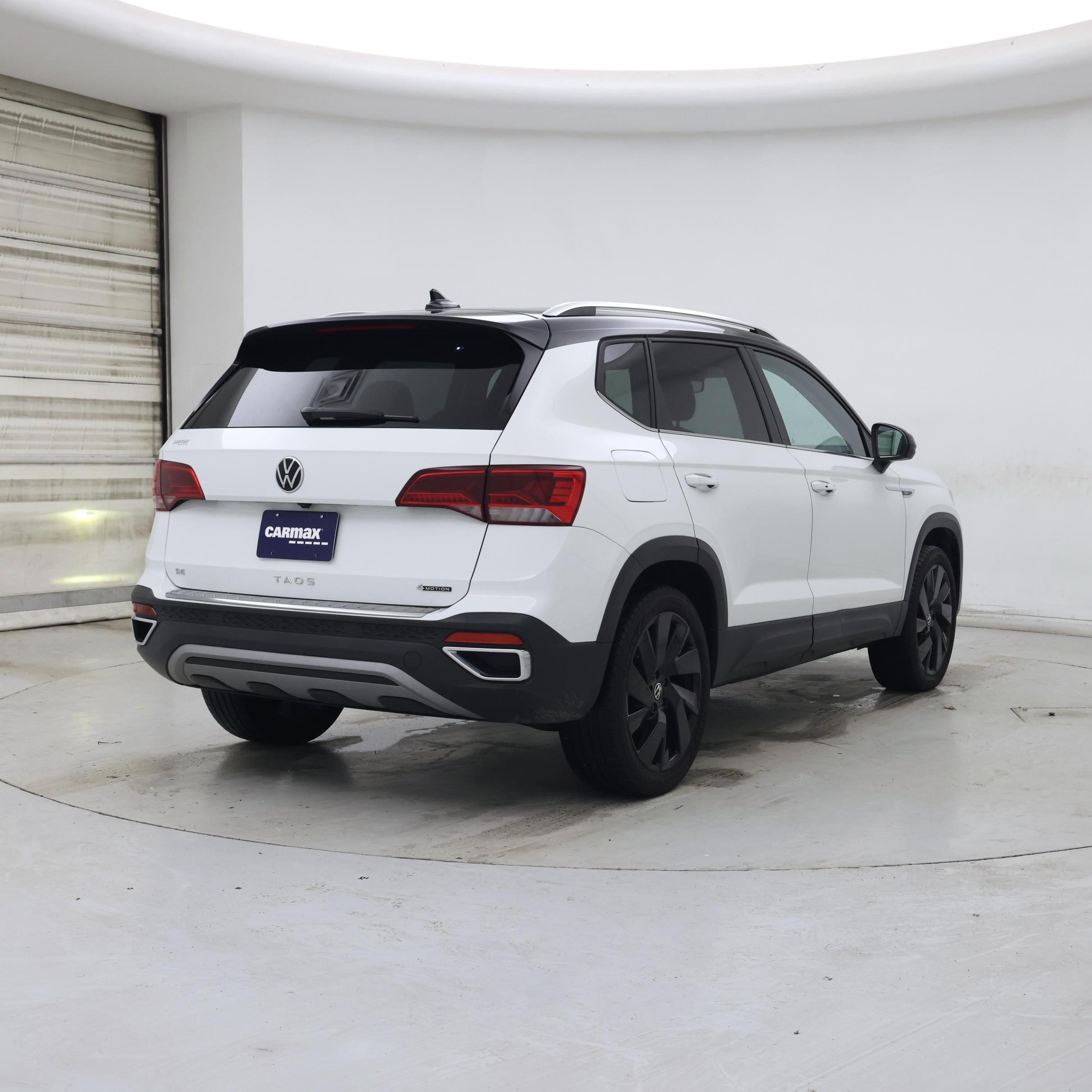 Thumbnail: 2024 Volkswagen Taos - 8