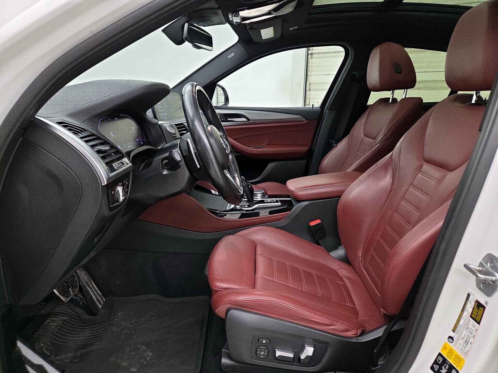 Thumbnail: 2021 BMW X4 - 11