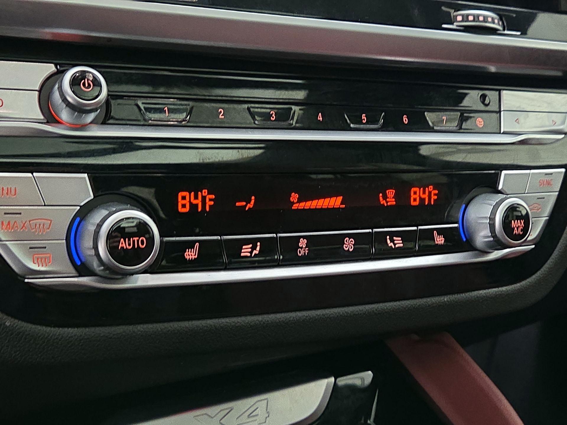 Thumbnail: 2021 BMW X4 - 16