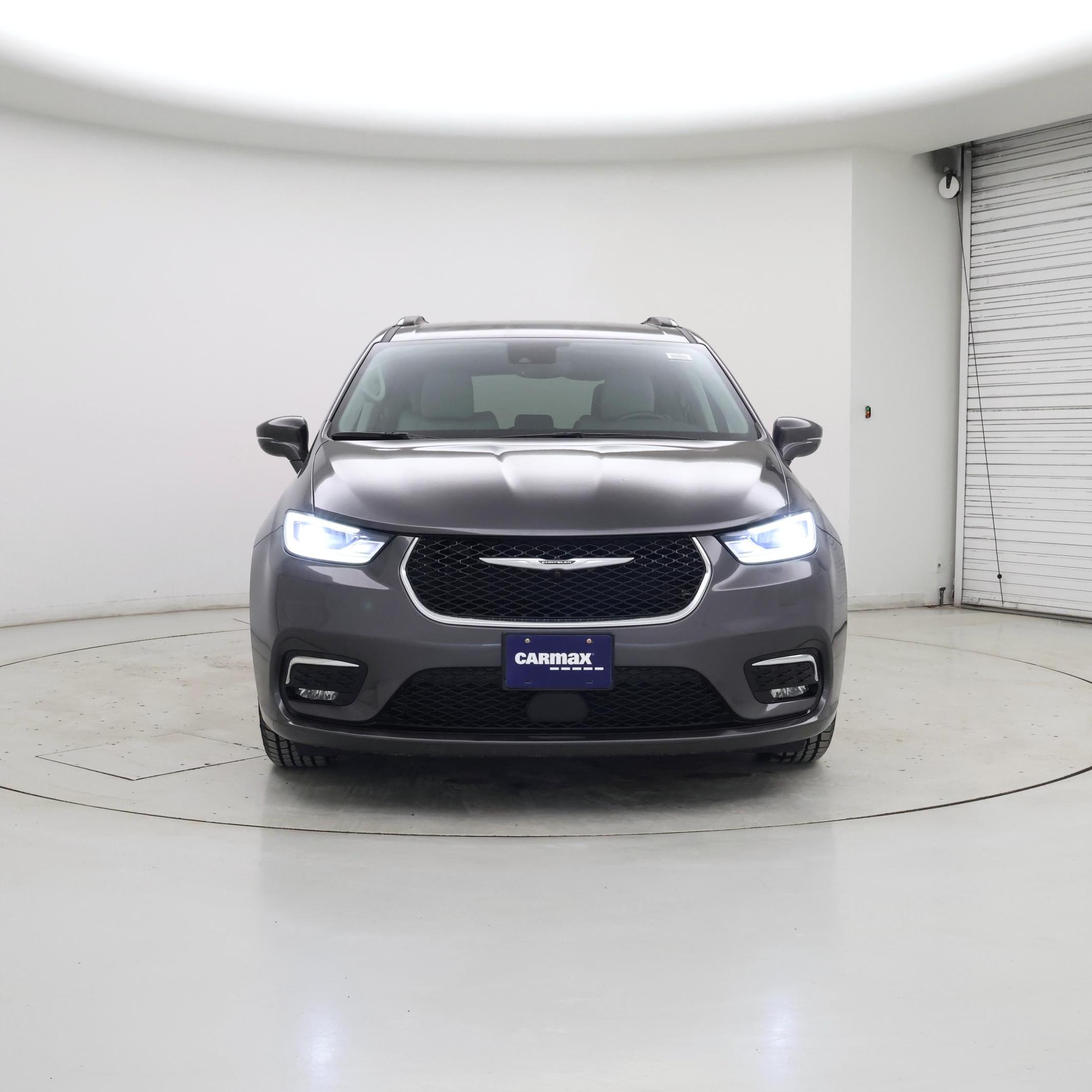 Thumbnail: 2021 Chrysler Pacifica - 5