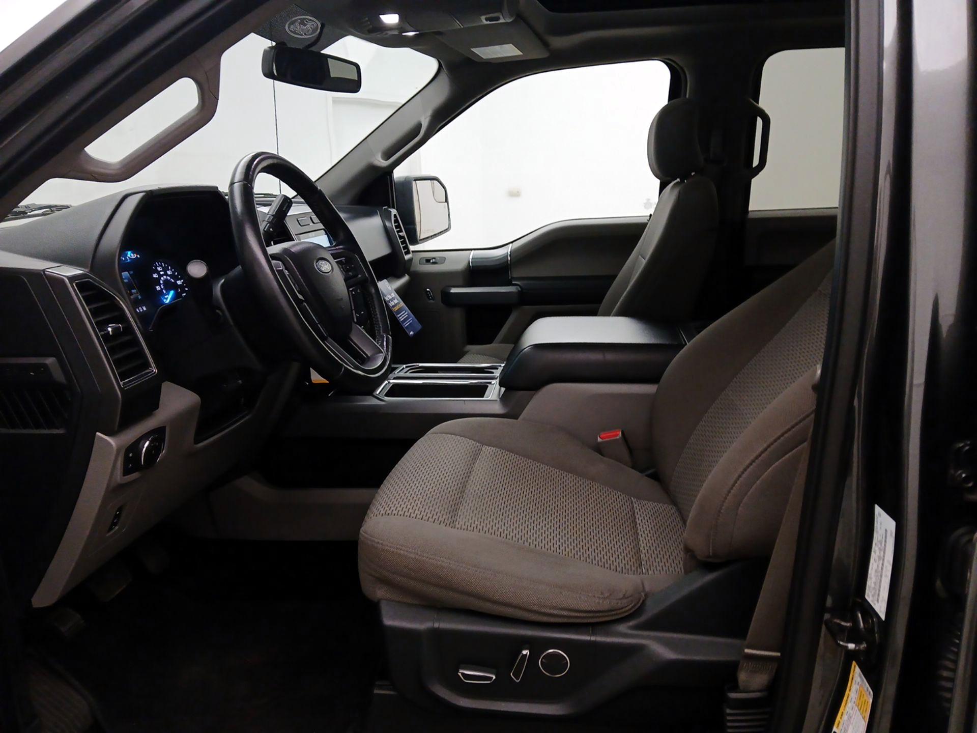 Thumbnail: 2017 Ford F-150 - 11