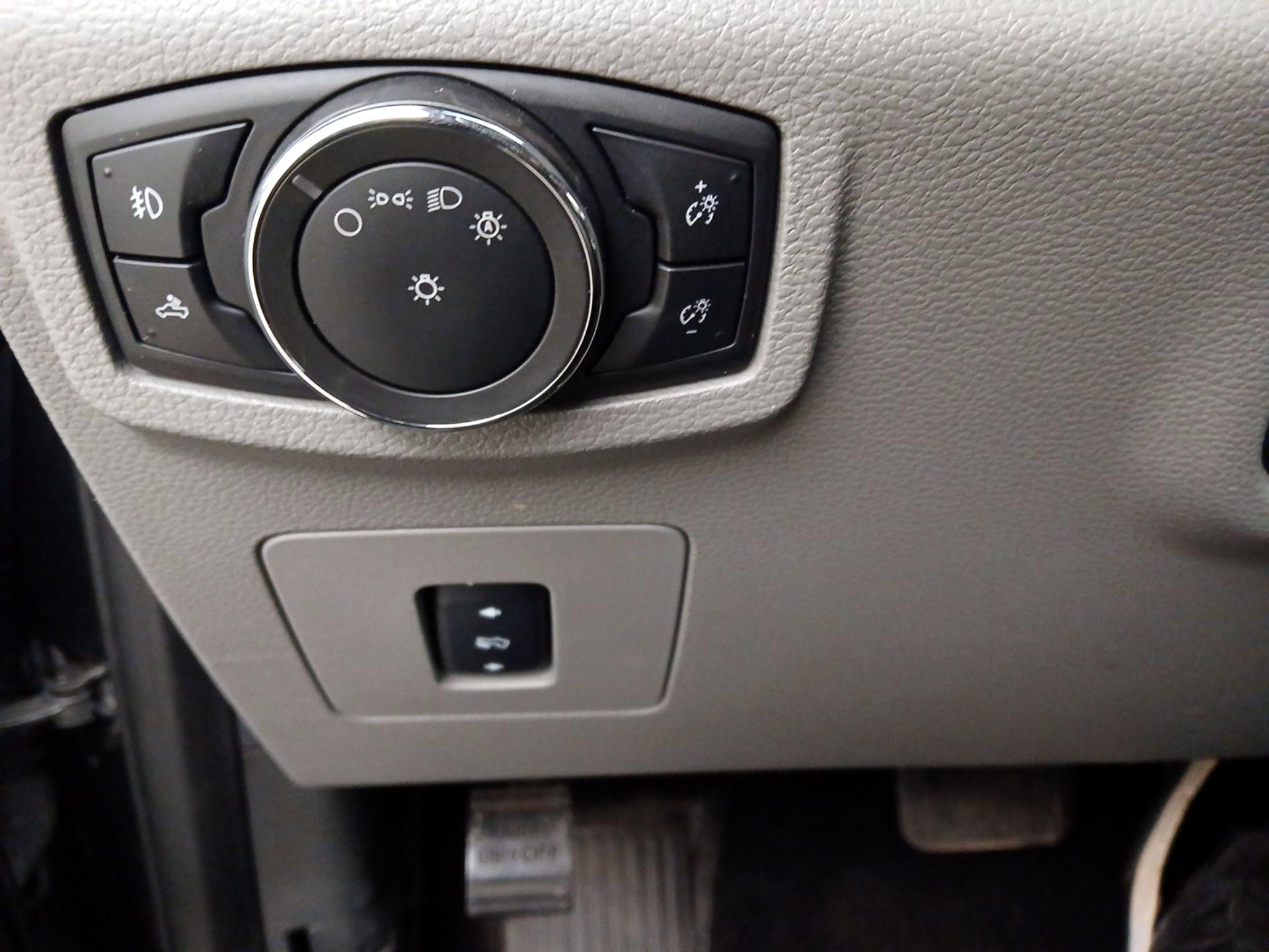 Thumbnail: 2017 Ford F-150 - 13