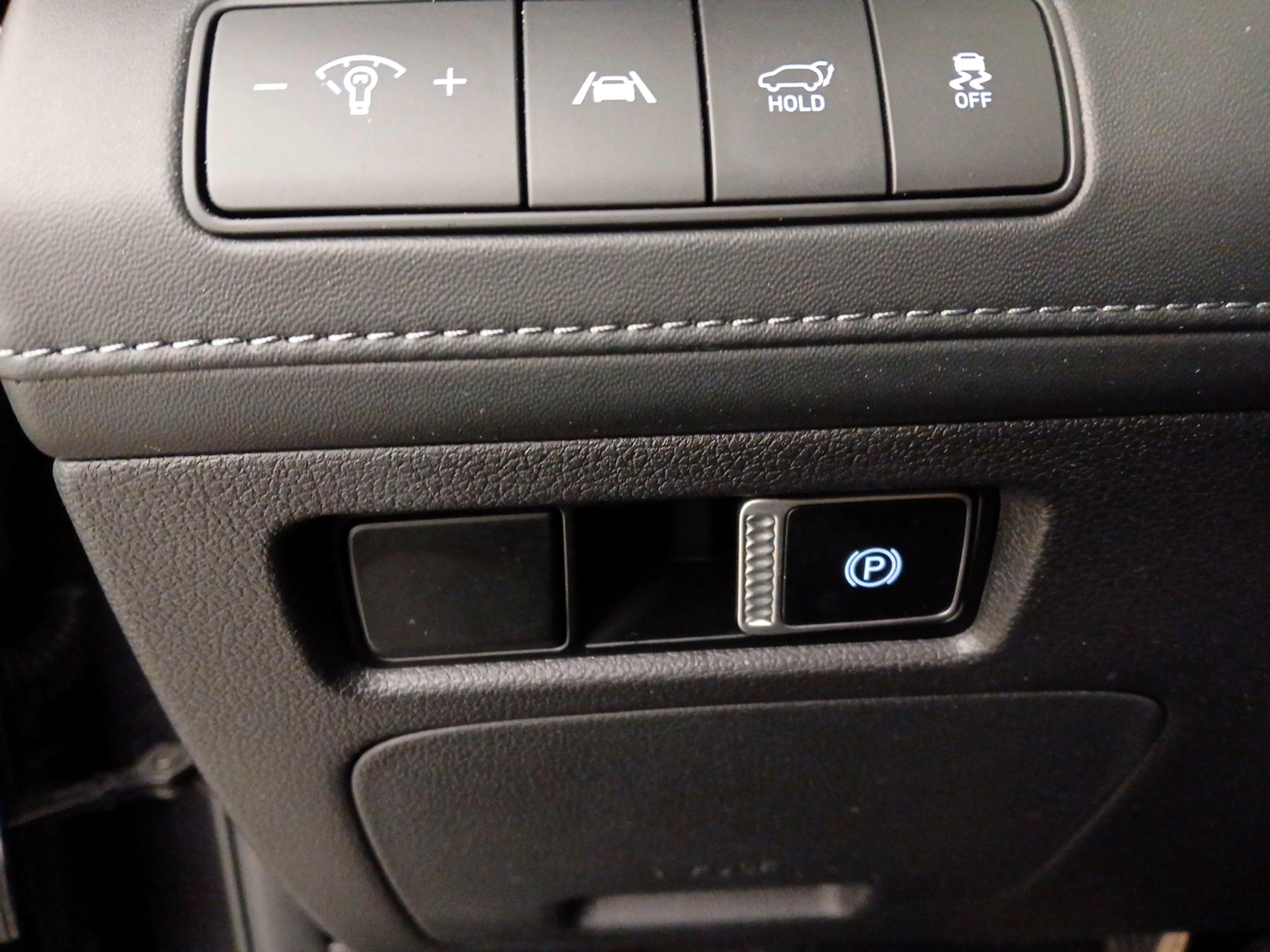 Thumbnail: 2022 Hyundai Santa Fe - 13