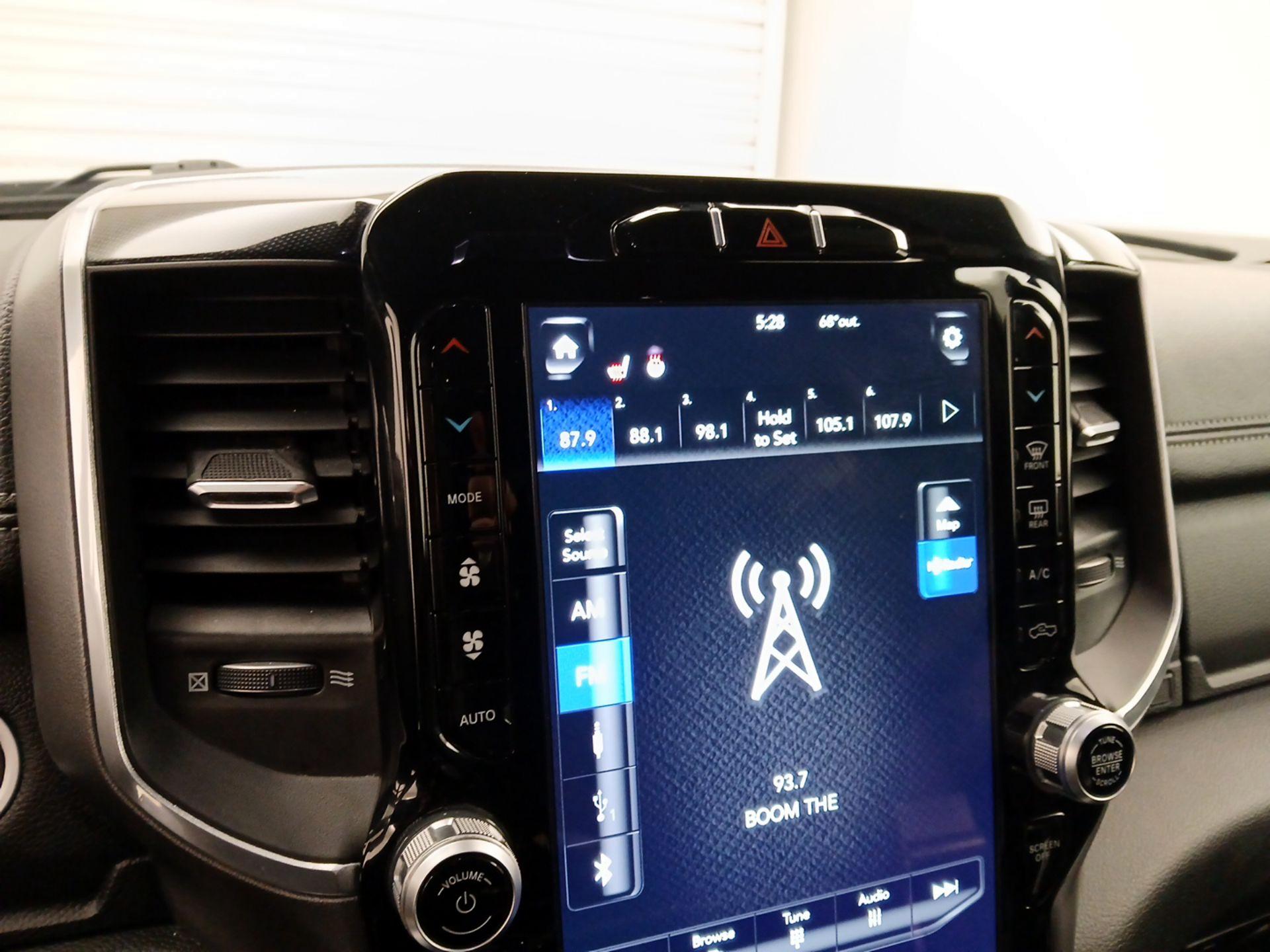 Thumbnail: 2021 RAM 1500 - 17