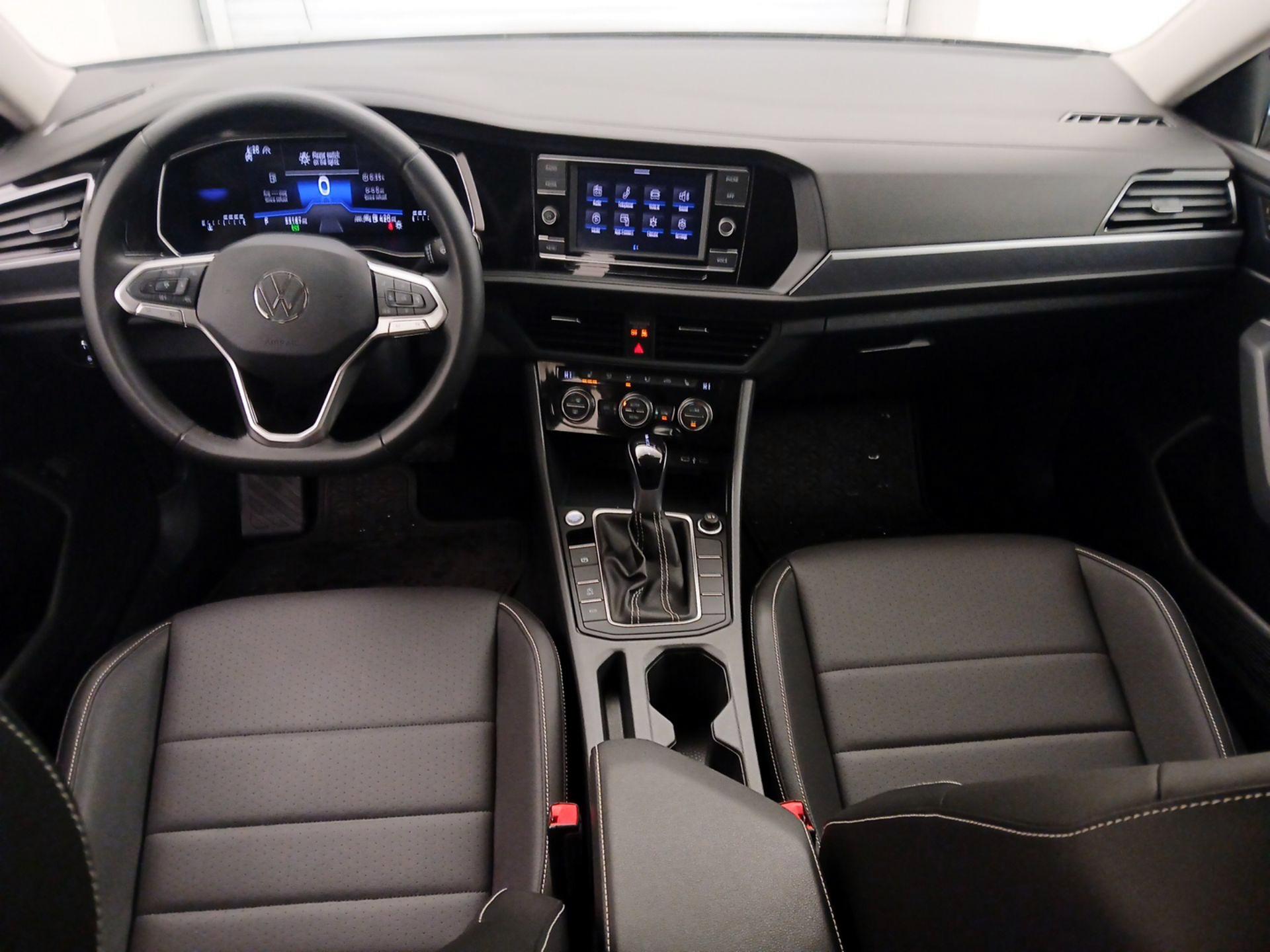 Thumbnail: 2024 Volkswagen Jetta - 9