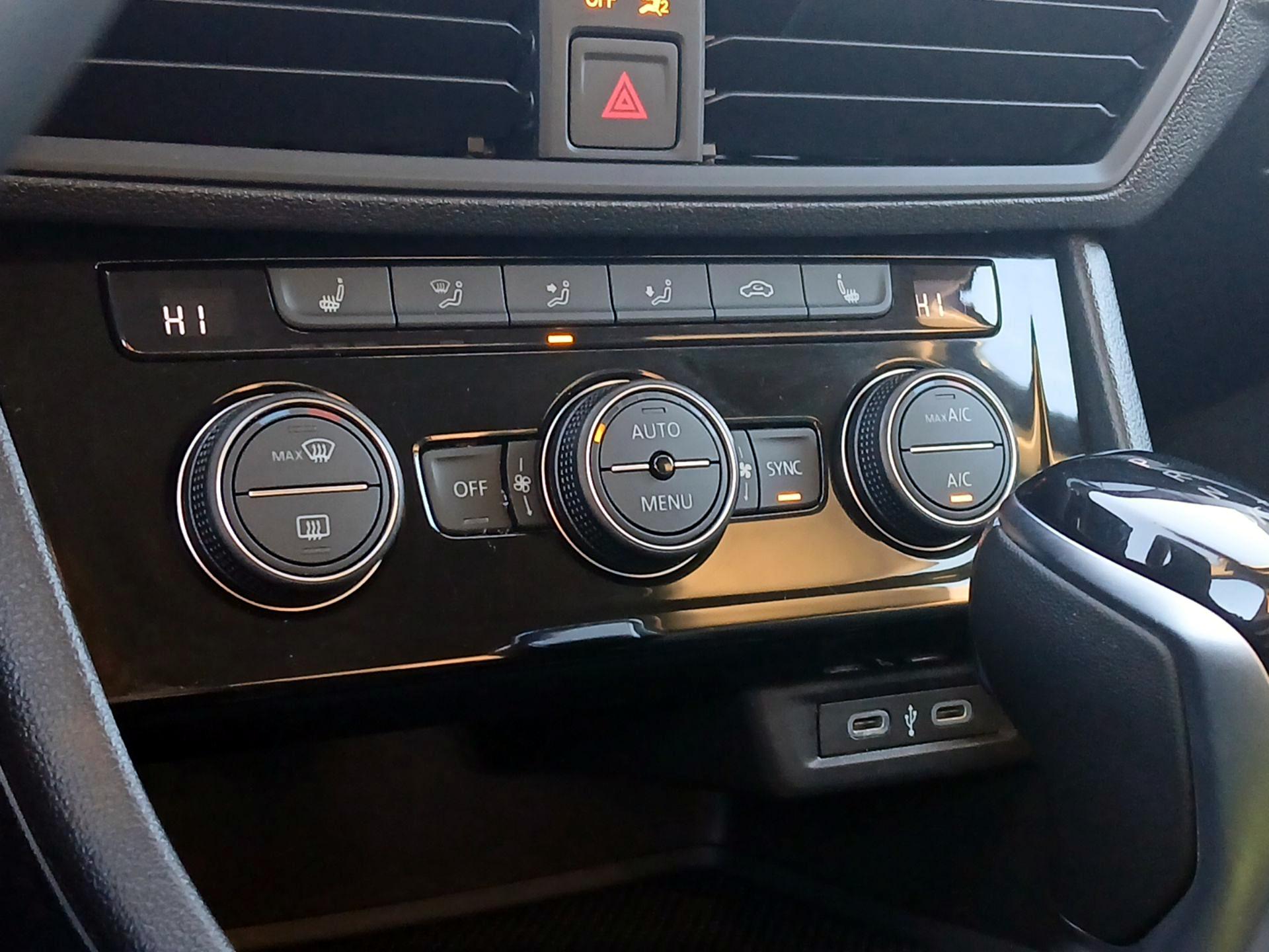 Thumbnail: 2024 Volkswagen Jetta - 16