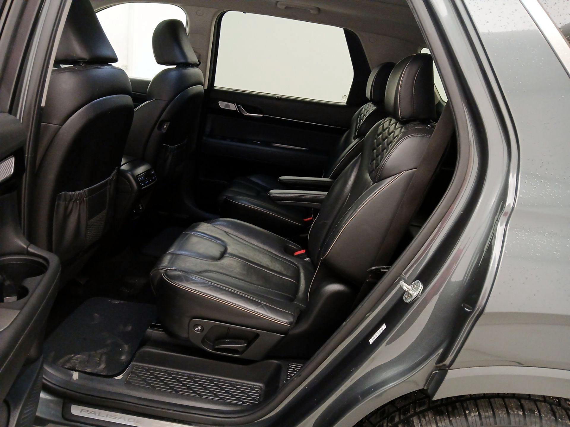 Thumbnail: 2022 Hyundai Palisade - 20