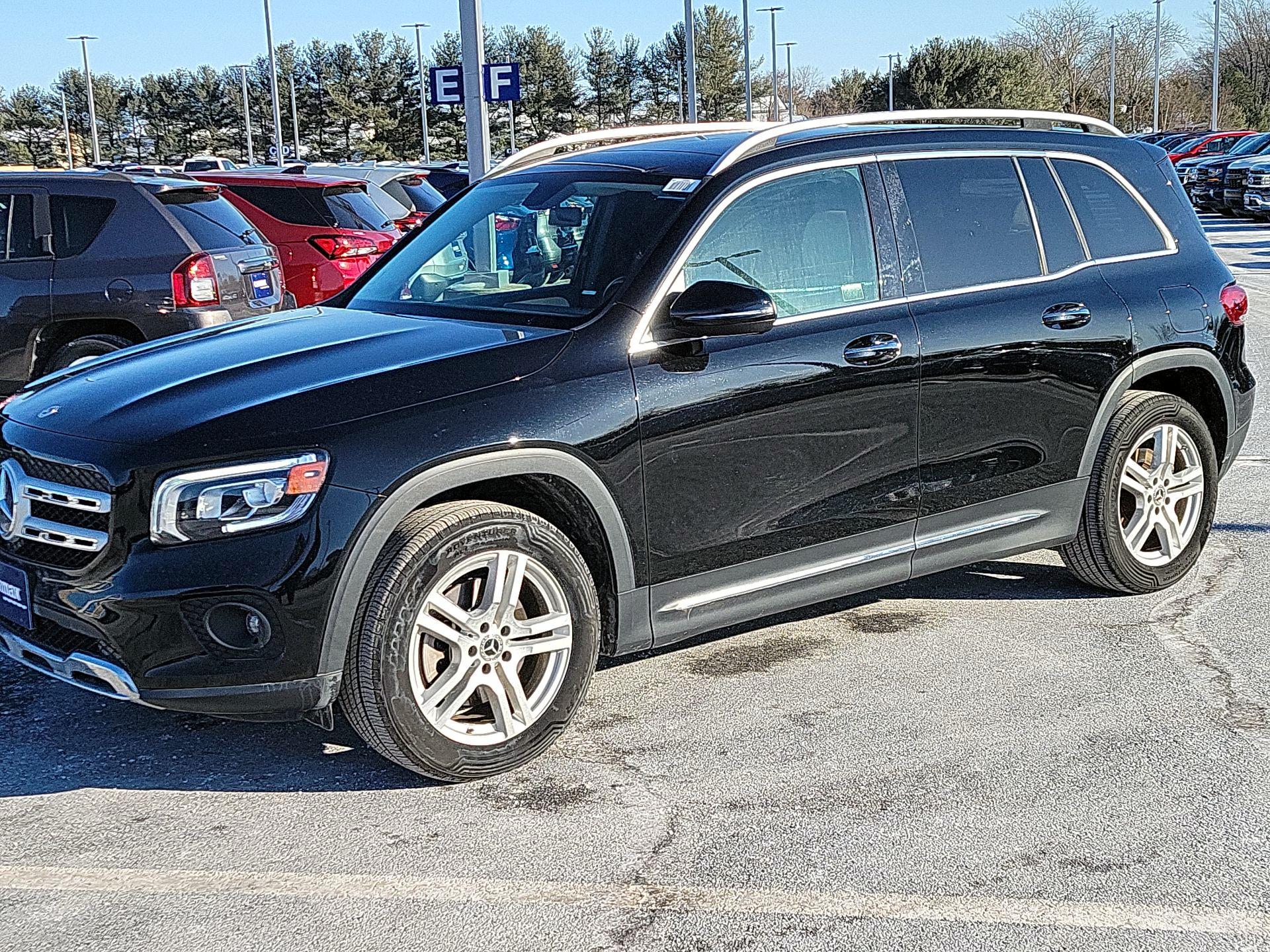 Thumbnail: 2023 Mercedes-Benz GLB - 3