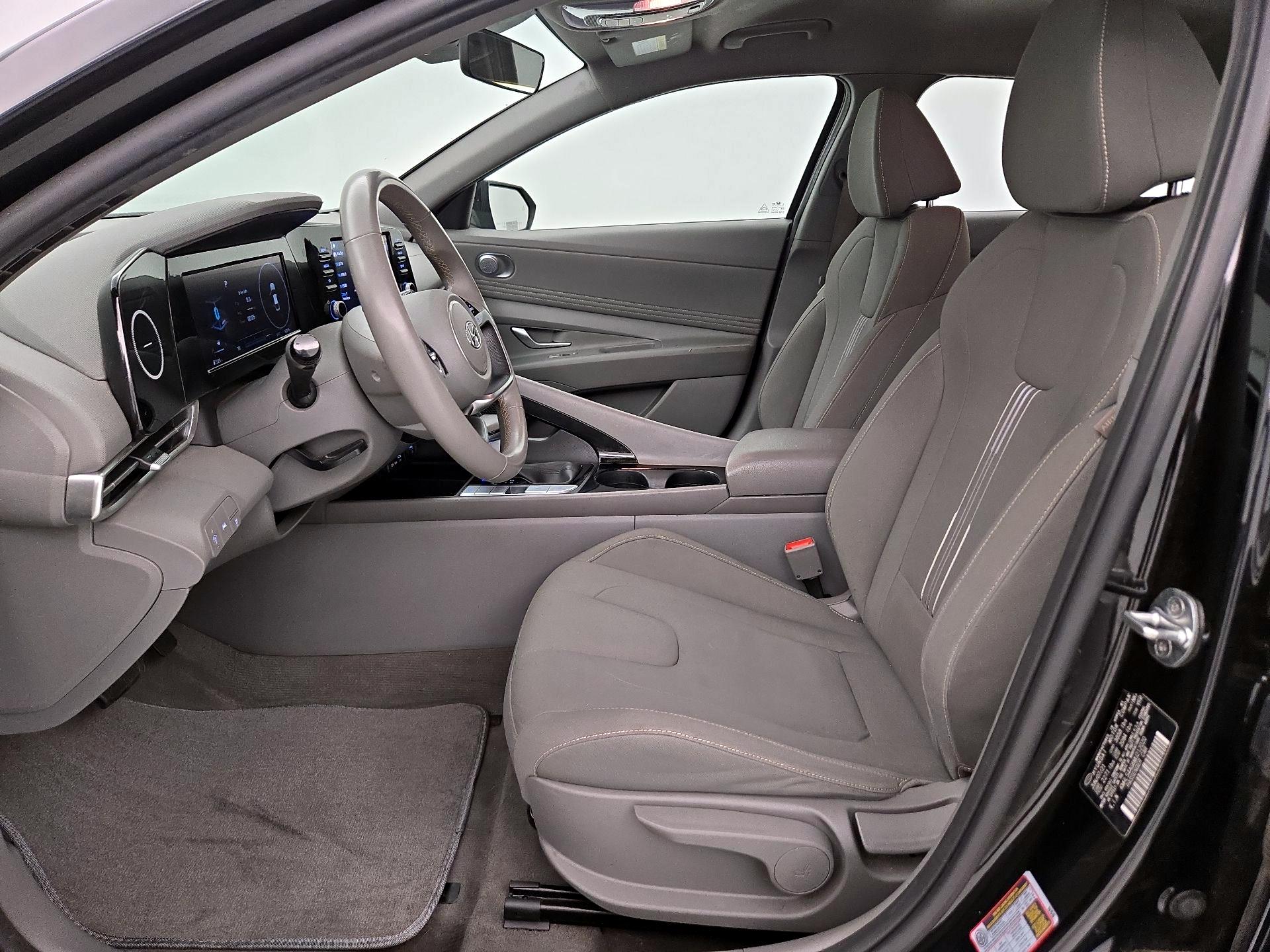 Thumbnail: 2021 Hyundai Elantra - 11