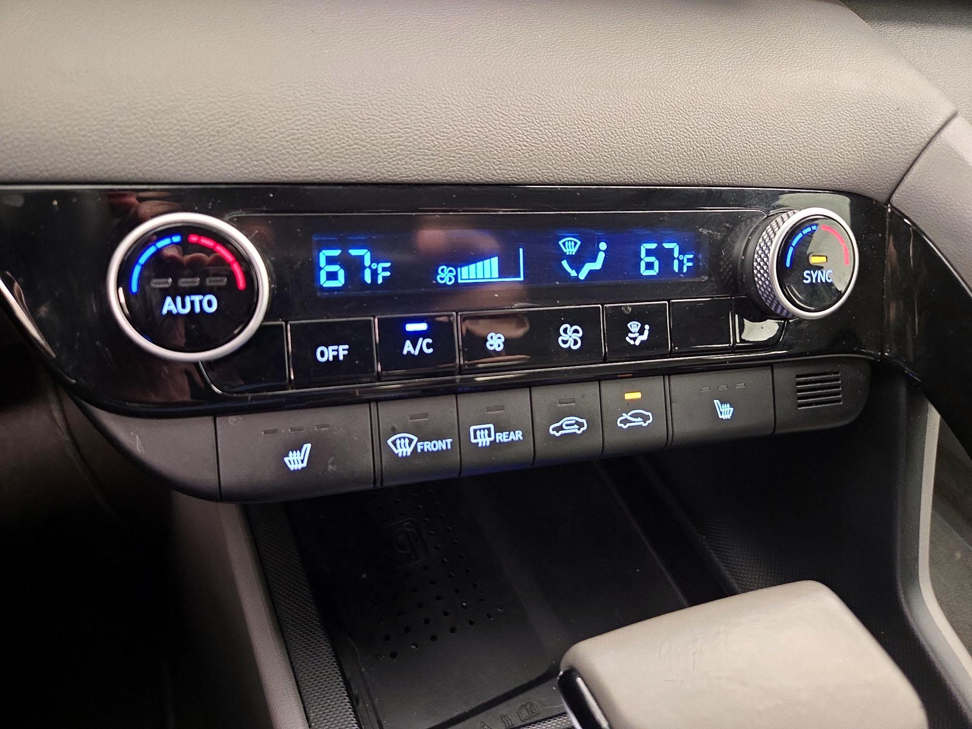 Thumbnail: 2021 Hyundai Elantra - 16