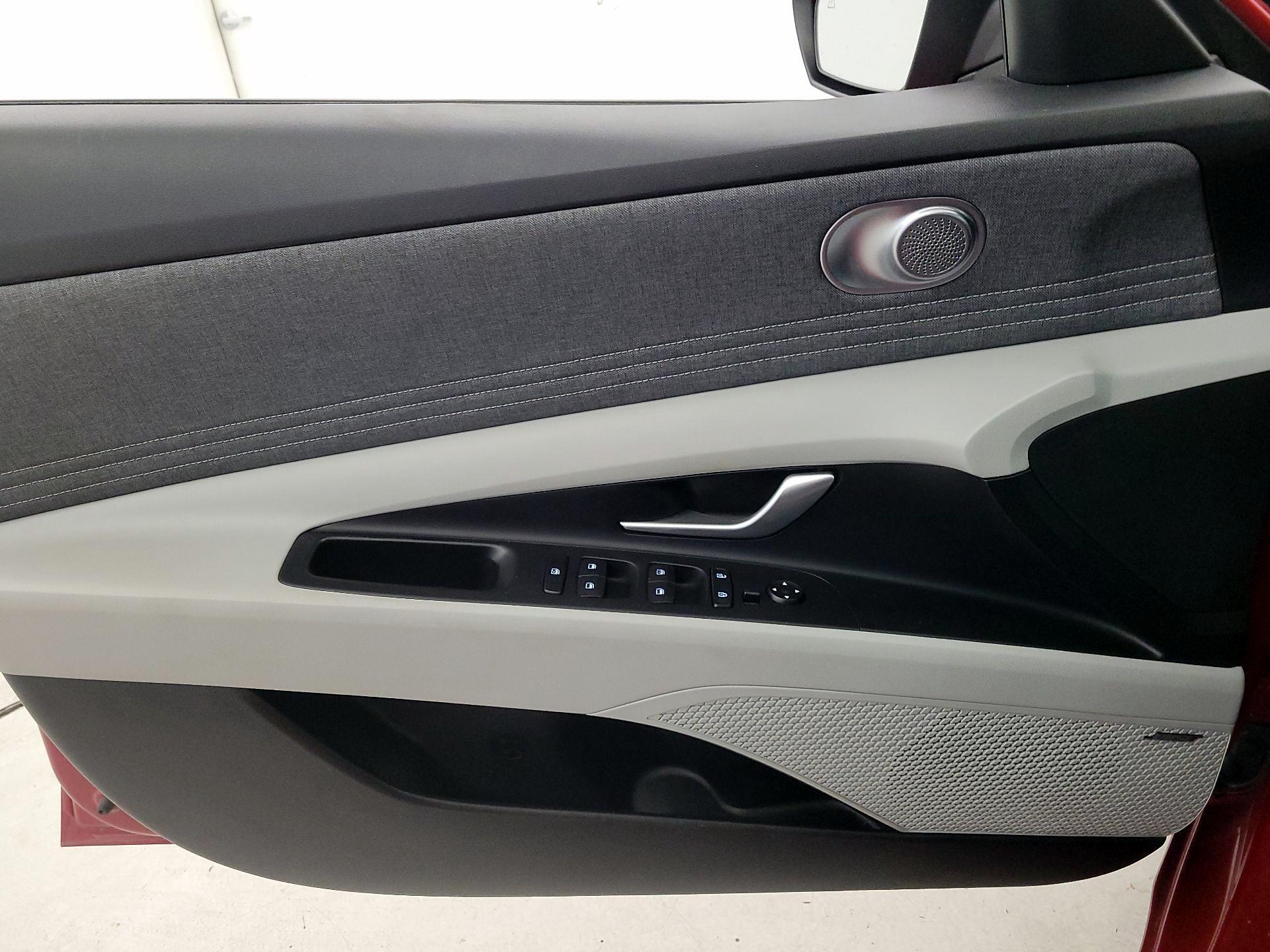 Thumbnail: 2023 Hyundai Elantra - 12