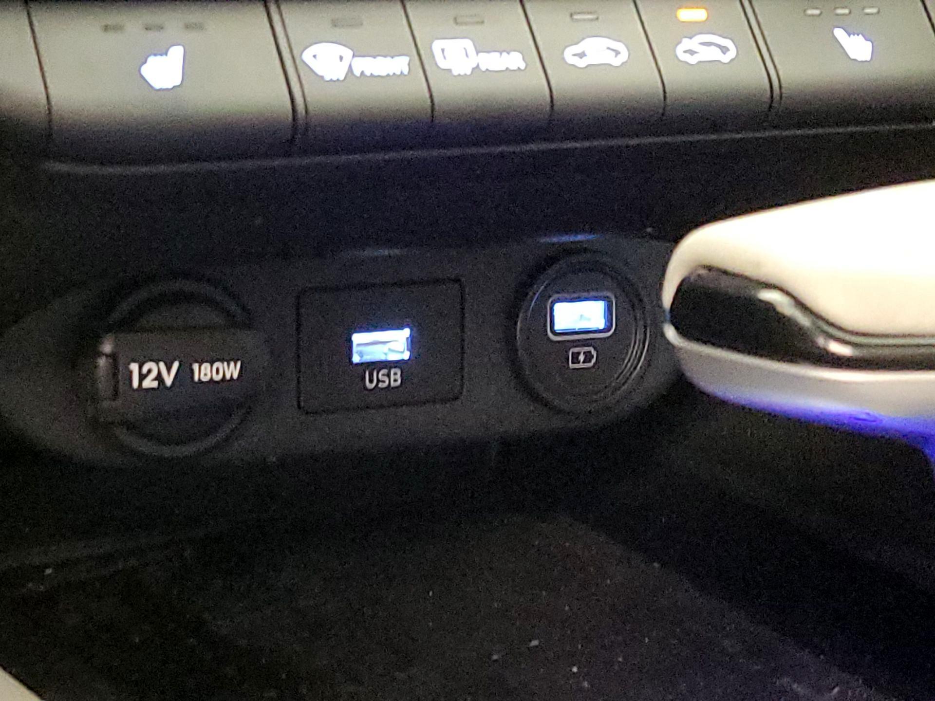 Thumbnail: 2023 Hyundai Elantra - 19