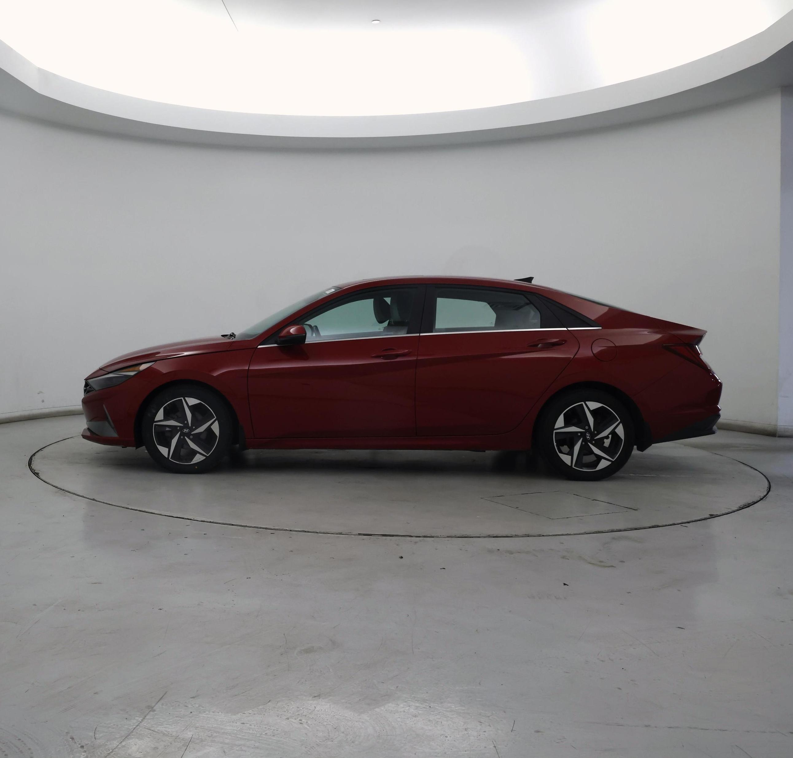 Thumbnail: 2023 Hyundai Elantra - 3