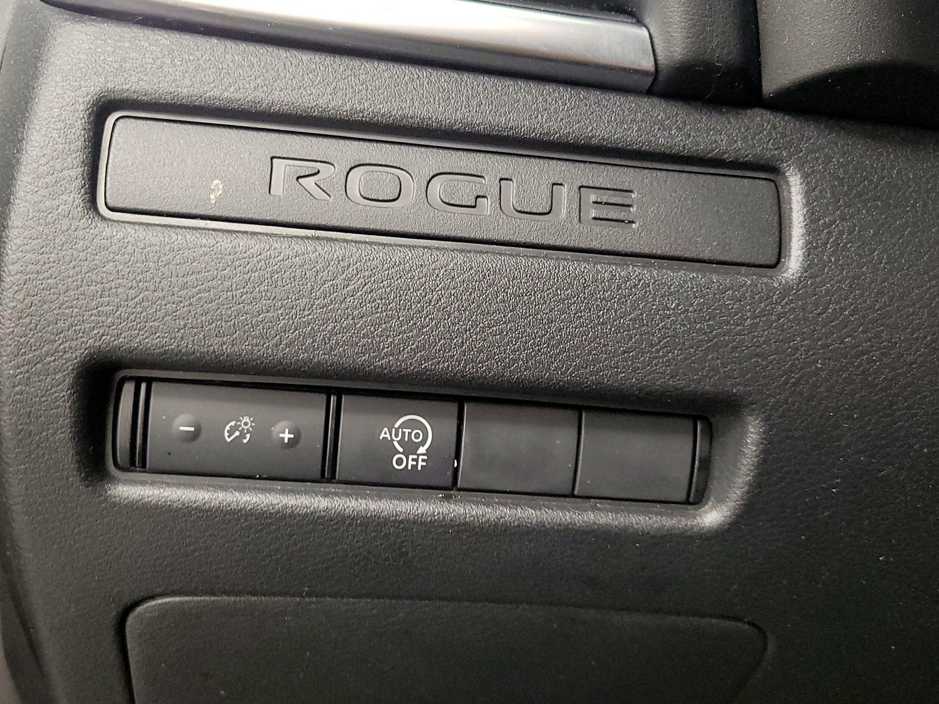 Thumbnail: 2023 Nissan Rogue - 13