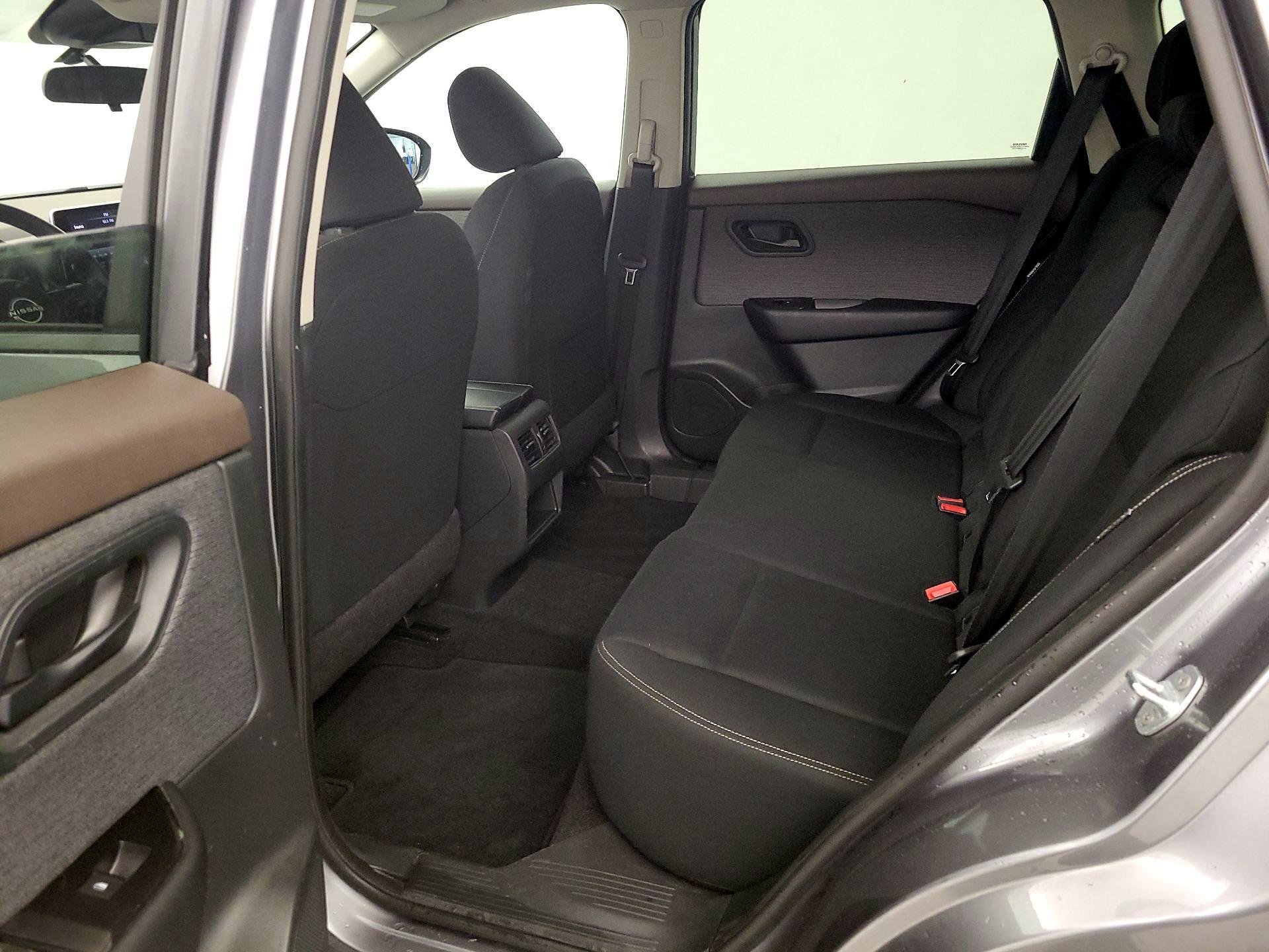 Thumbnail: 2023 Nissan Rogue - 19