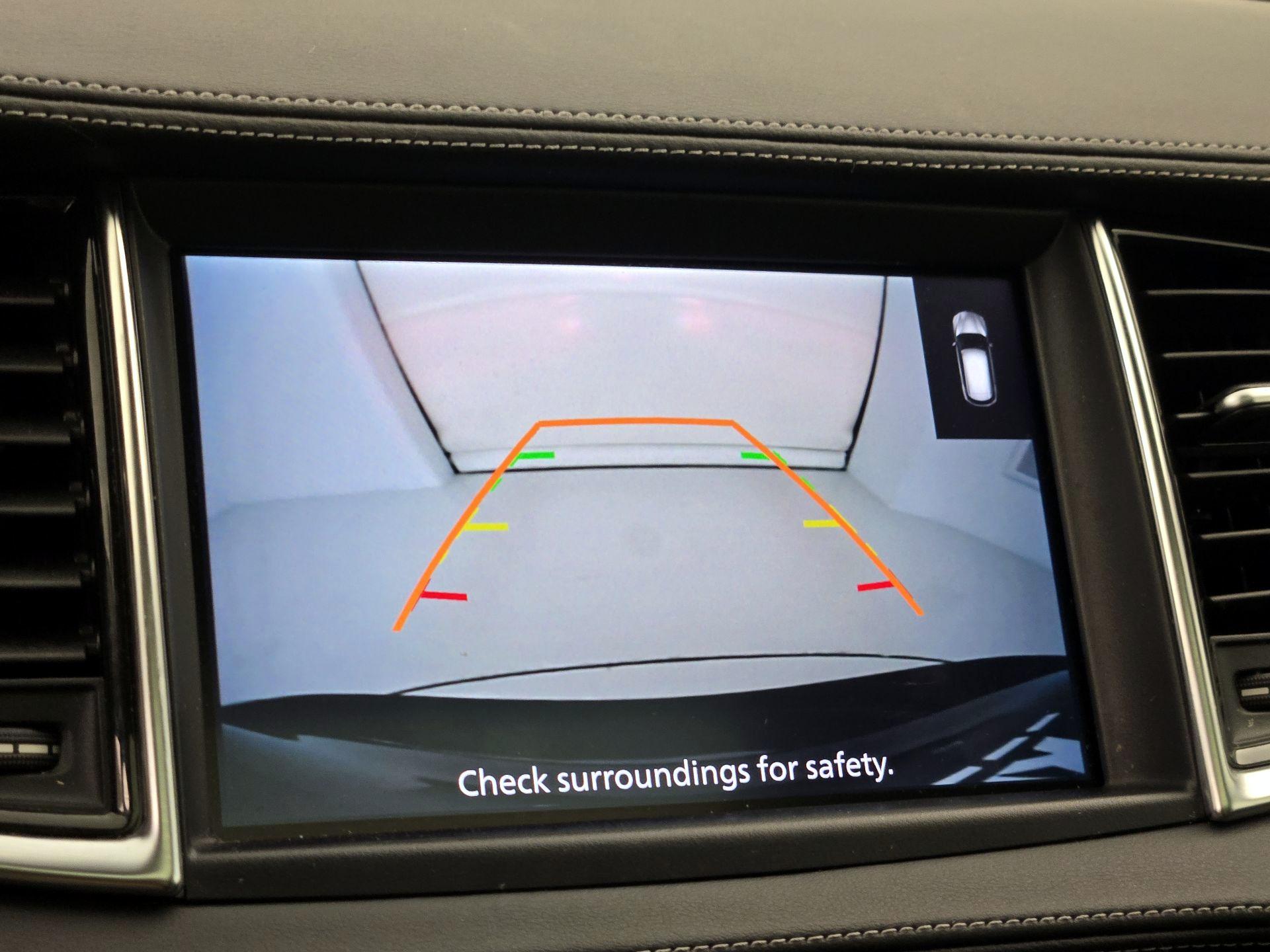 Thumbnail: 2022 INFINITI QX50 - 14