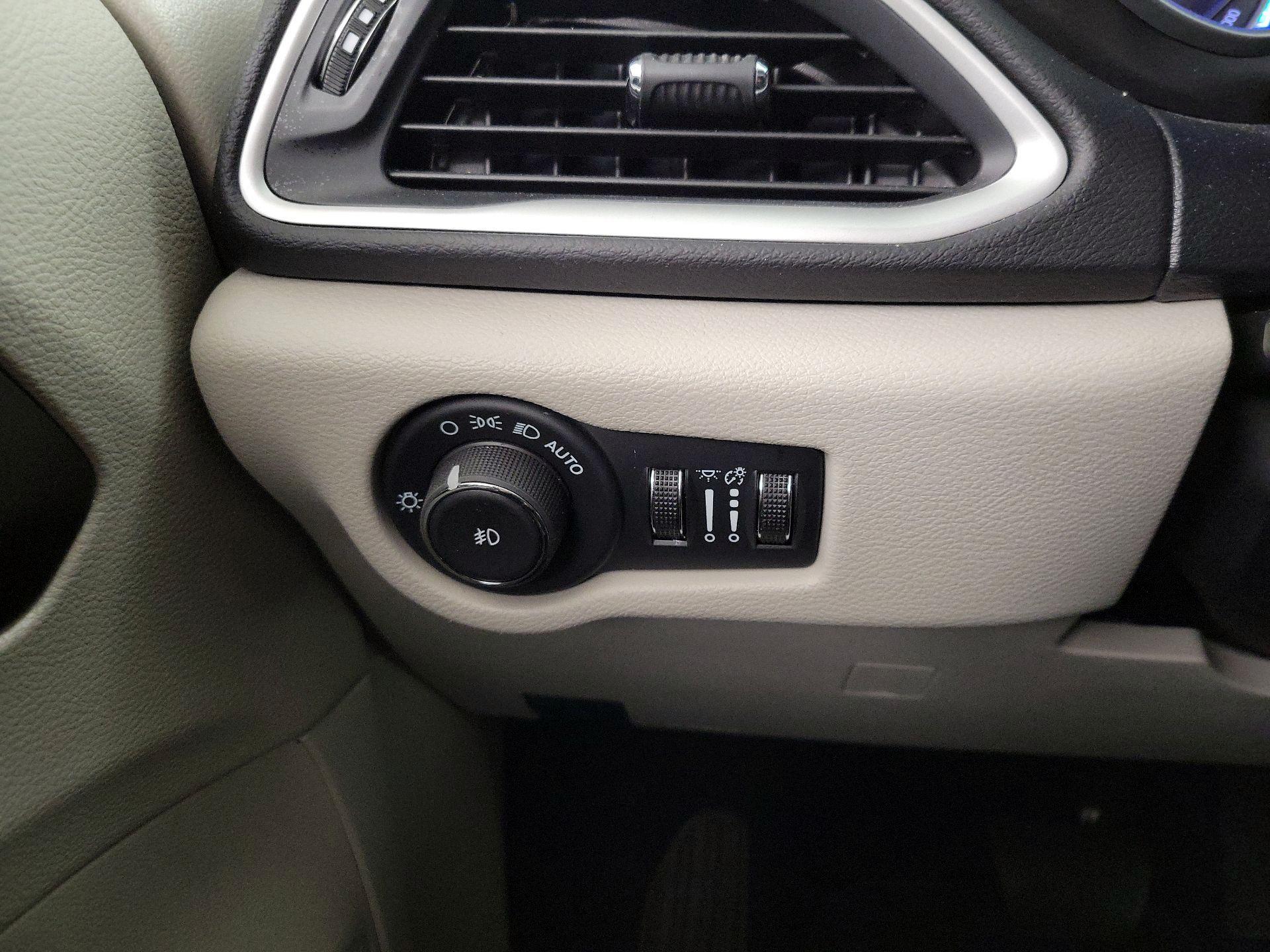 Thumbnail: 2024 Chrysler Pacifica - 13