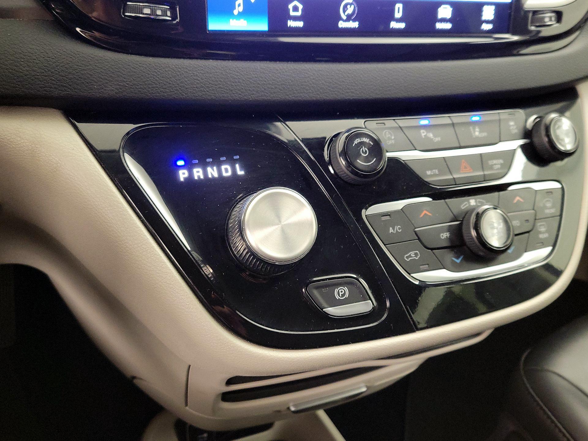 Thumbnail: 2024 Chrysler Pacifica - 17