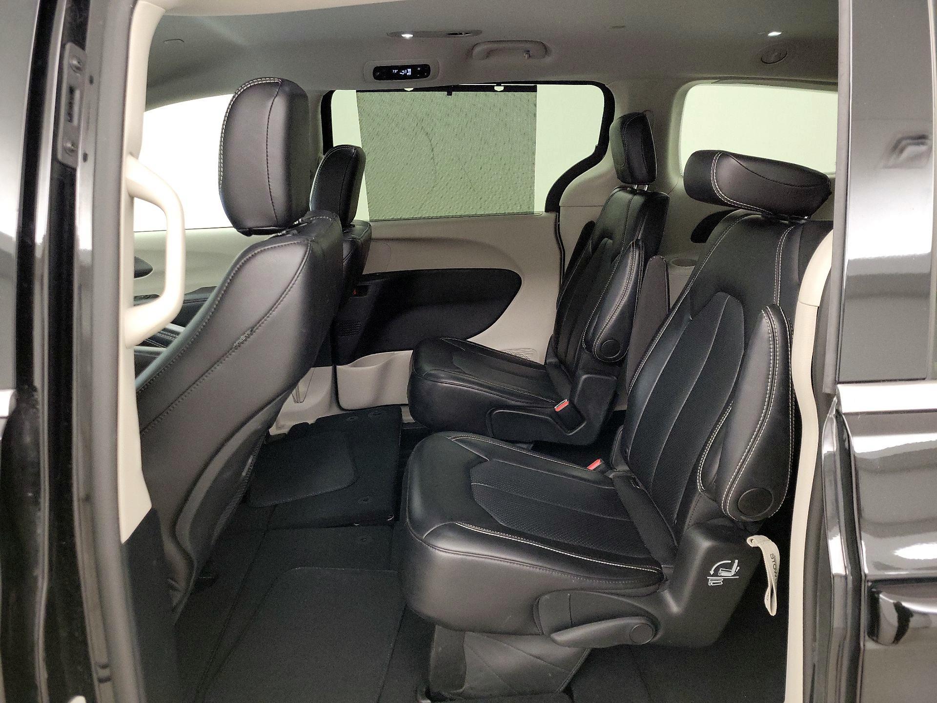 Thumbnail: 2024 Chrysler Pacifica - 19