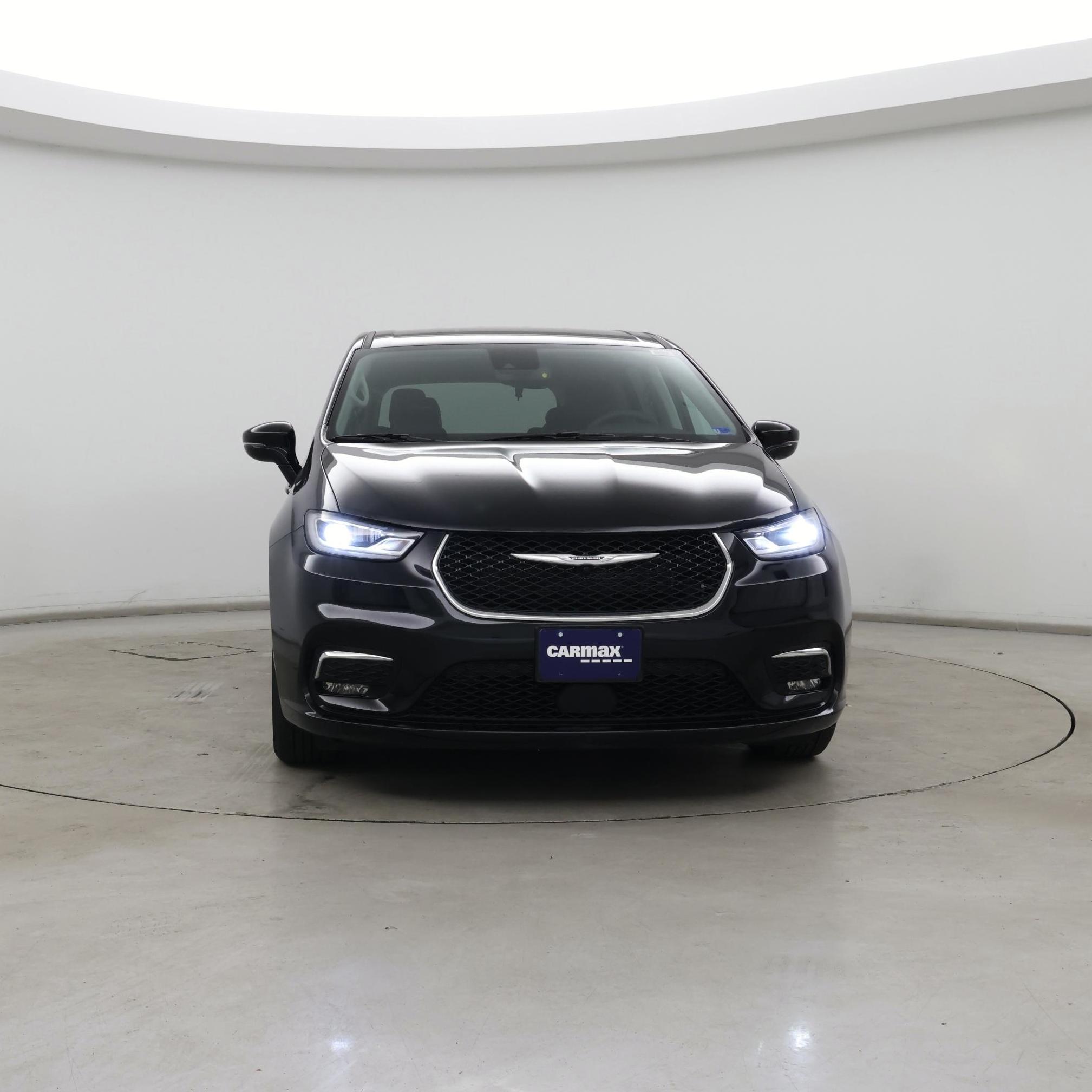 Thumbnail: 2024 Chrysler Pacifica - 5