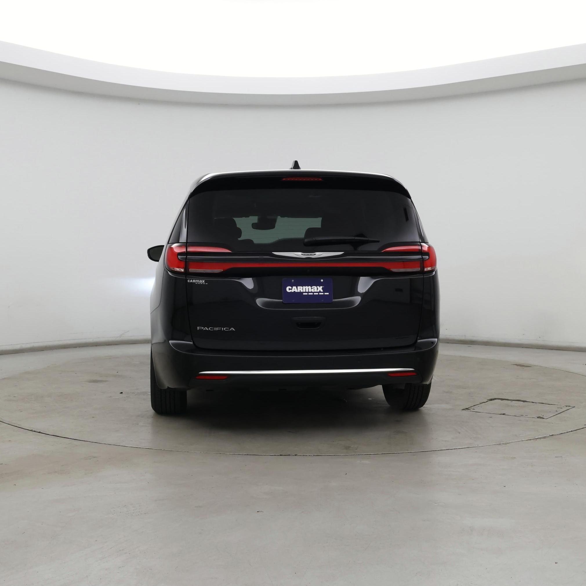 Thumbnail: 2024 Chrysler Pacifica - 6