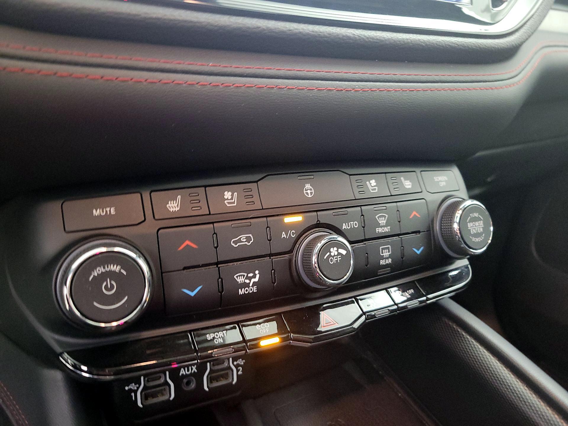 Thumbnail: 2024 Dodge Durango - 17