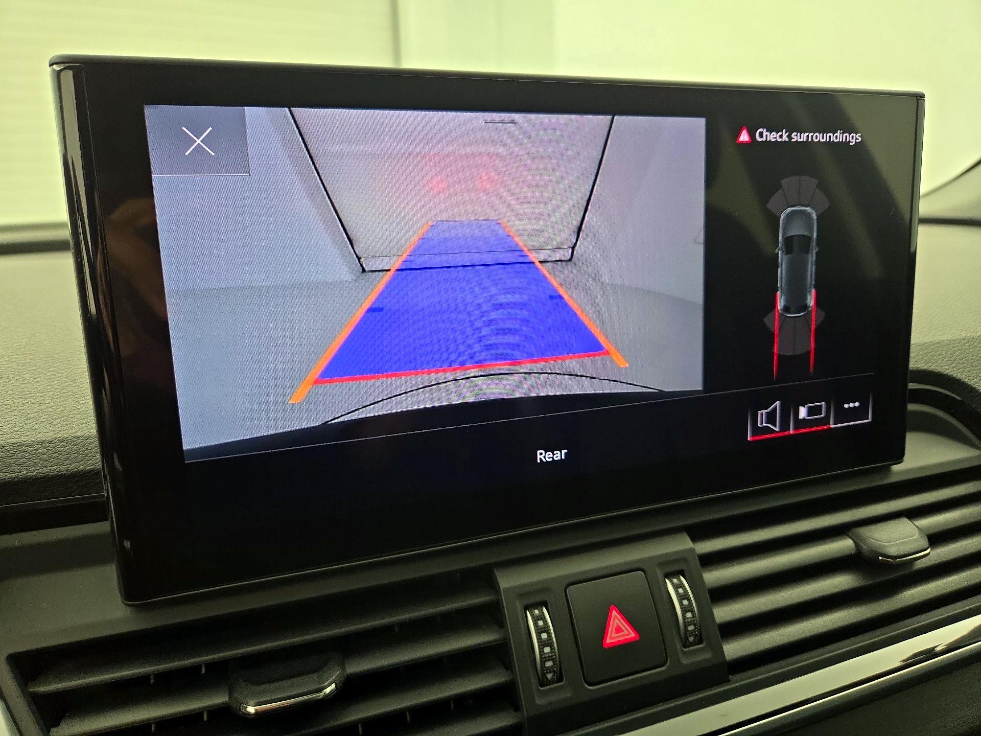 Thumbnail: 2023 Audi Q5 - 14