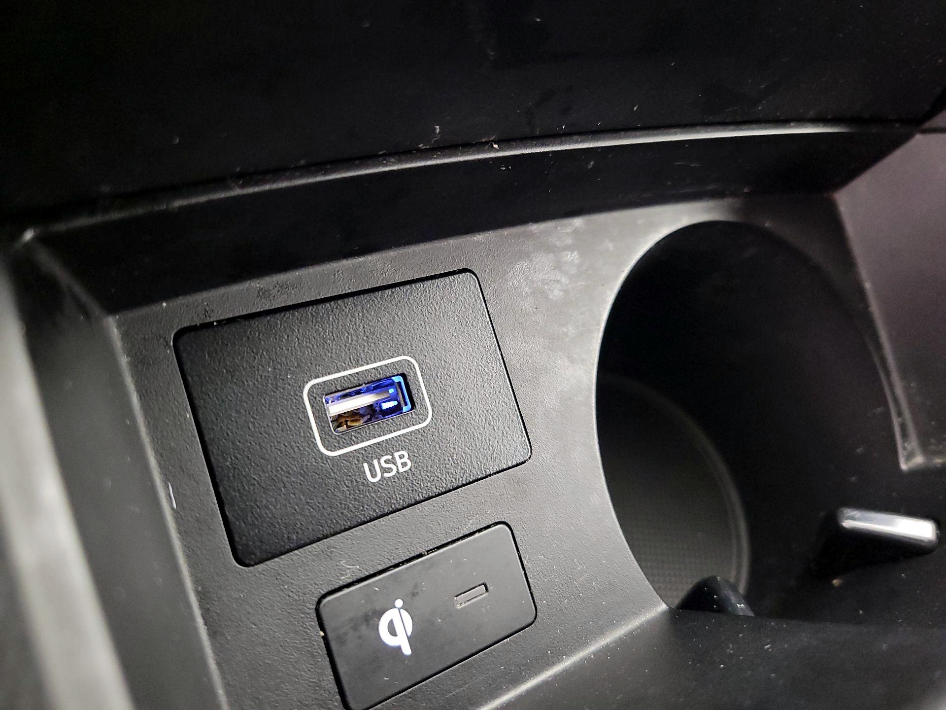 Thumbnail: 2023 Hyundai Santa Fe - 19