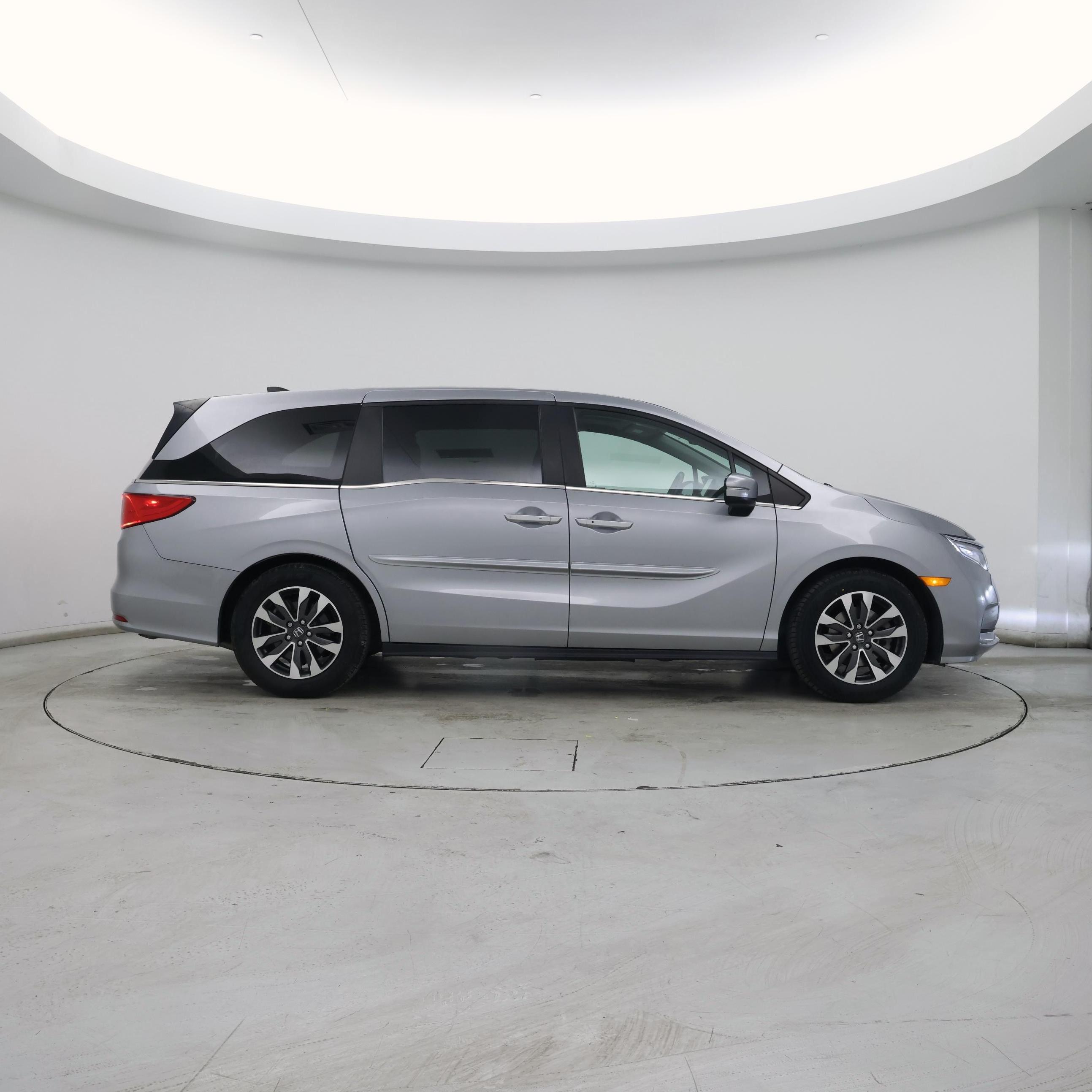 Thumbnail: 2022 Honda Odyssey - 7