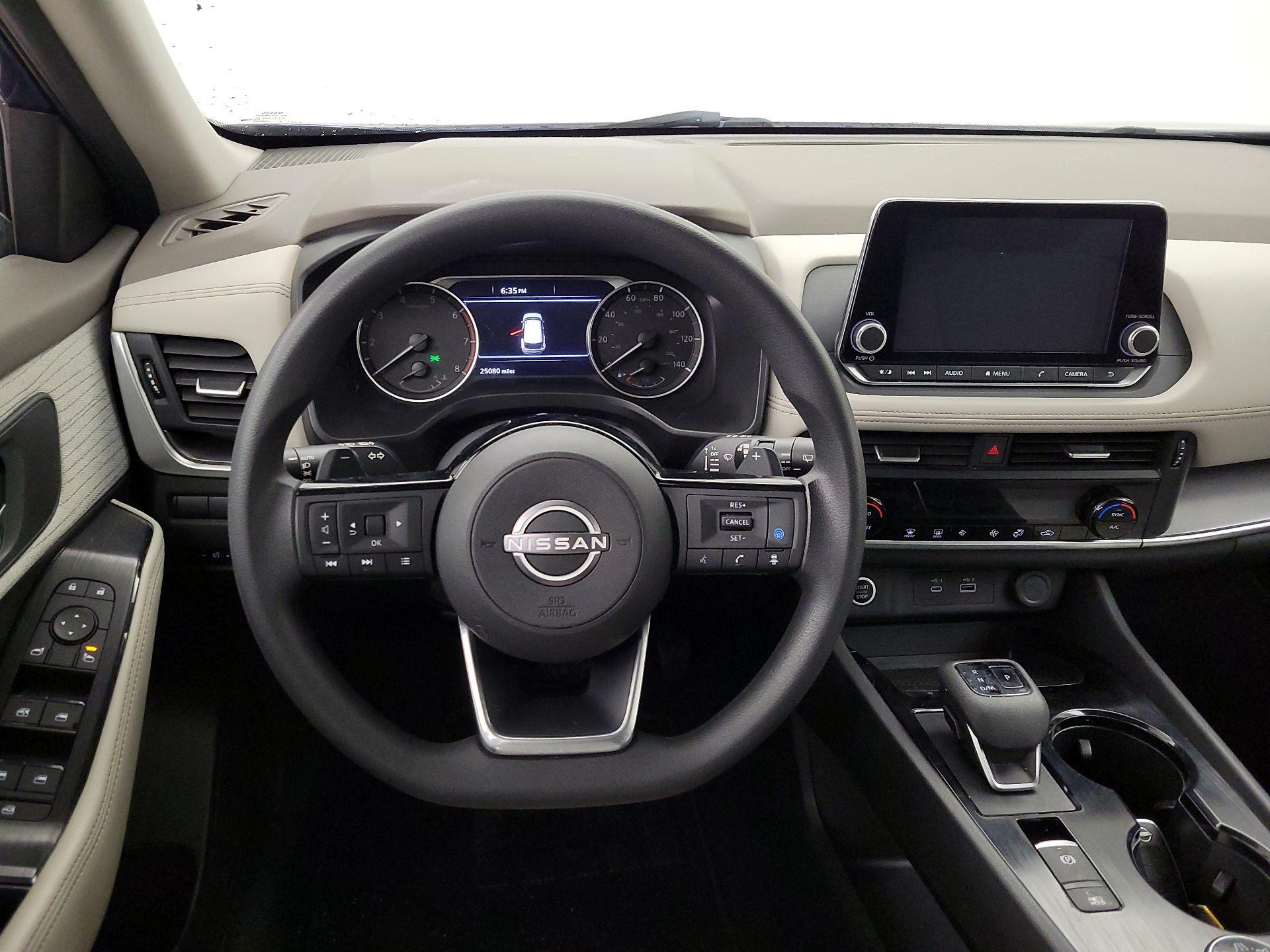 Thumbnail: 2023 Nissan Rogue - 10