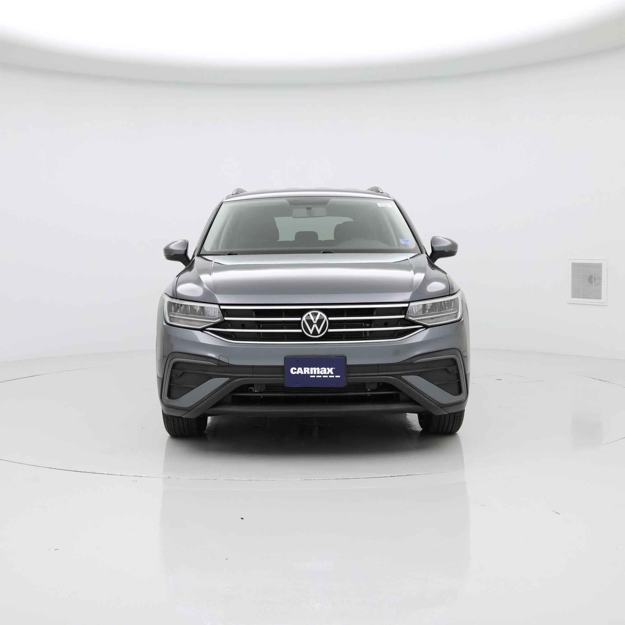 Thumbnail: 2022 Volkswagen Tiguan - 5