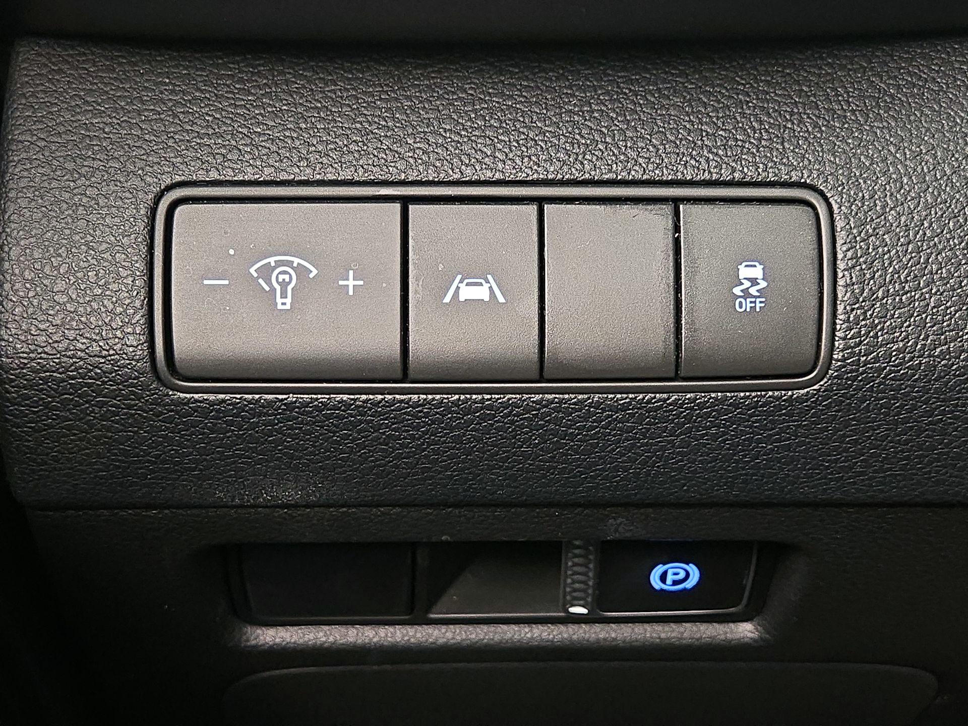 Thumbnail: 2023 Hyundai Santa Fe - 13