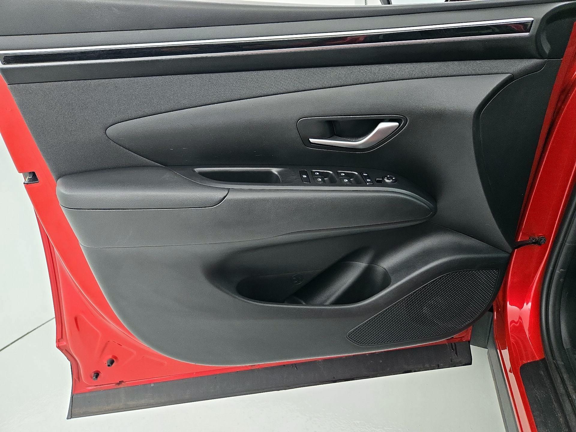 Thumbnail: 2023 Hyundai Tucson - 12