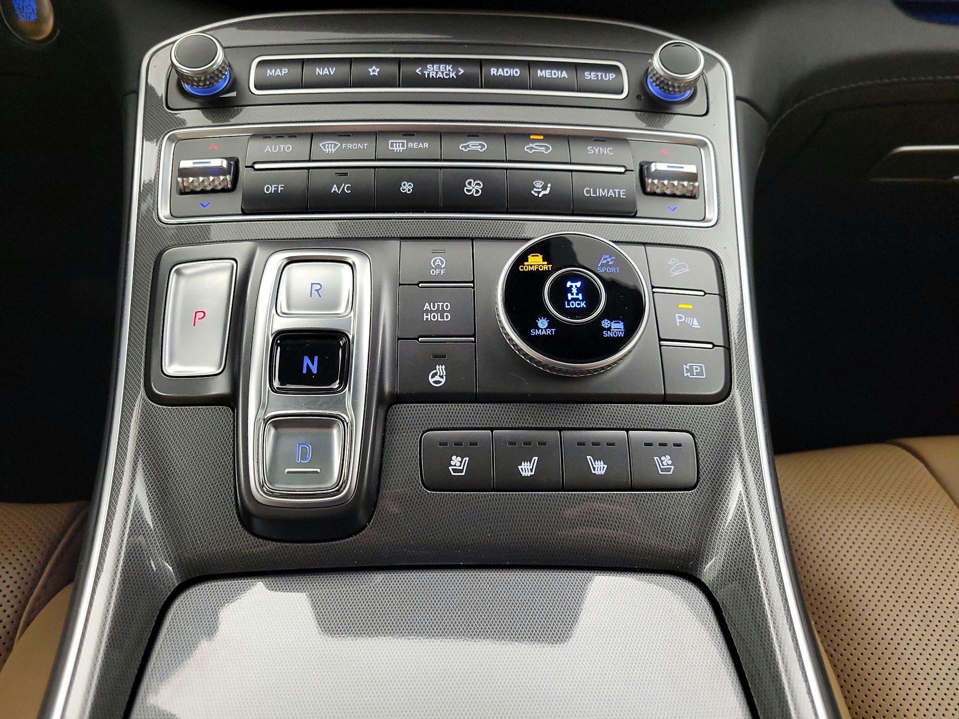 Thumbnail: 2022 Hyundai Santa Fe - 18