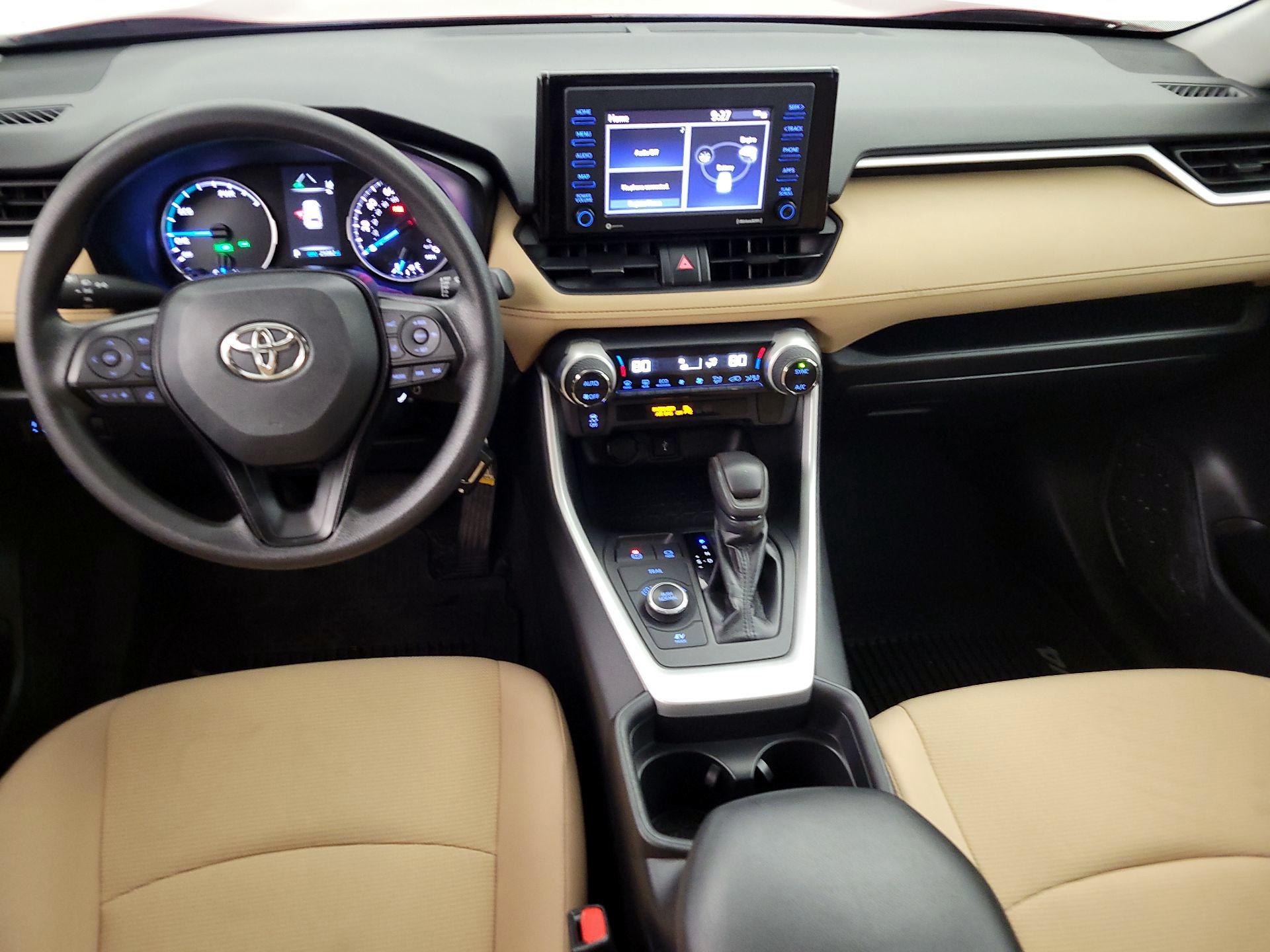 Thumbnail: 2020 Toyota RAV4 - 9