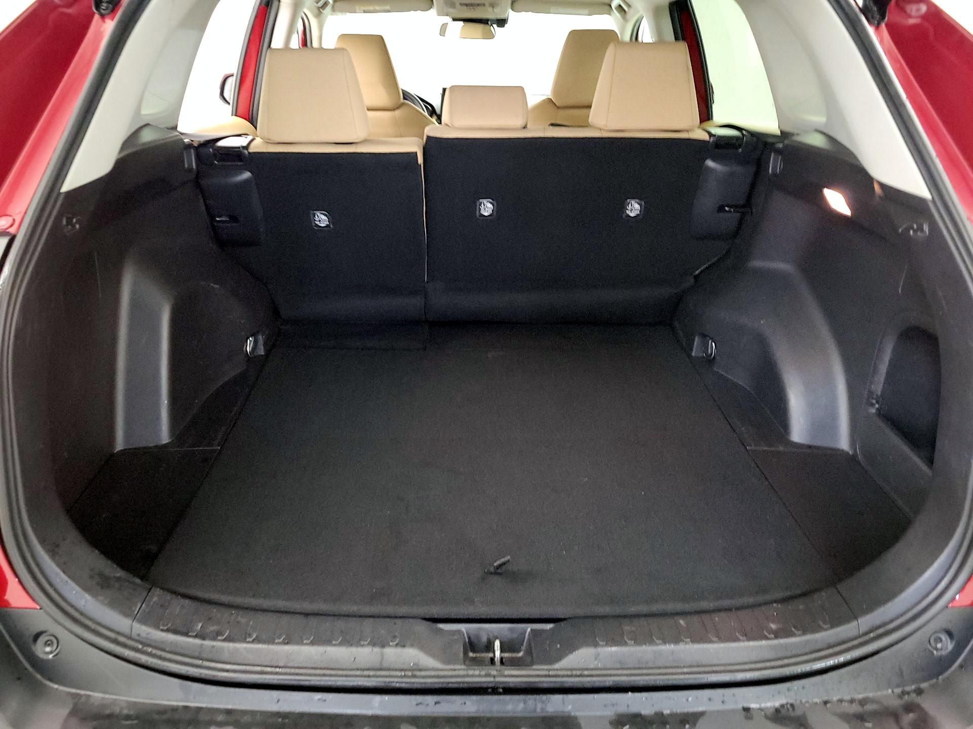 Thumbnail: 2020 Toyota RAV4 - 20