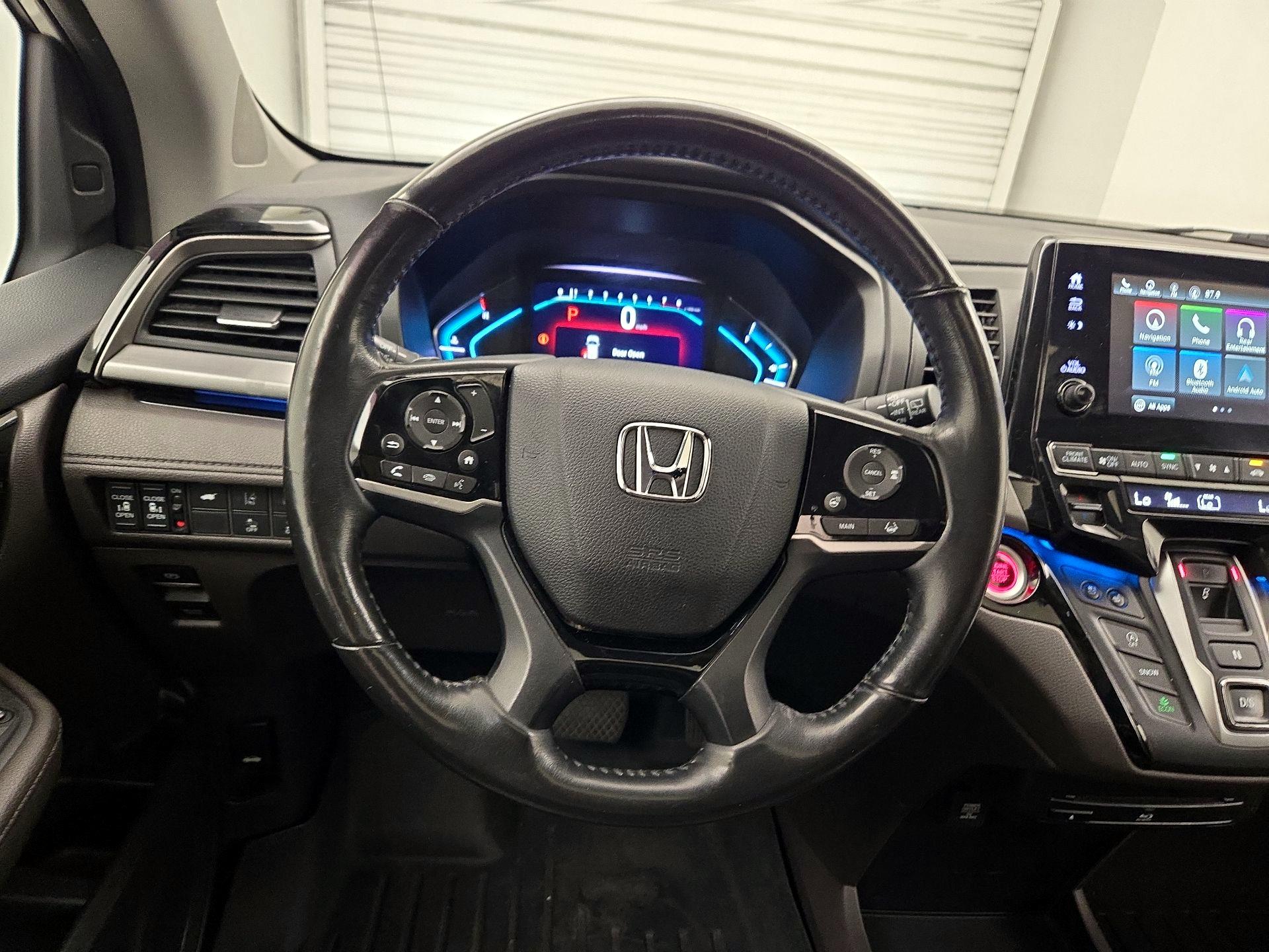 Thumbnail: 2018 Honda Odyssey - 10