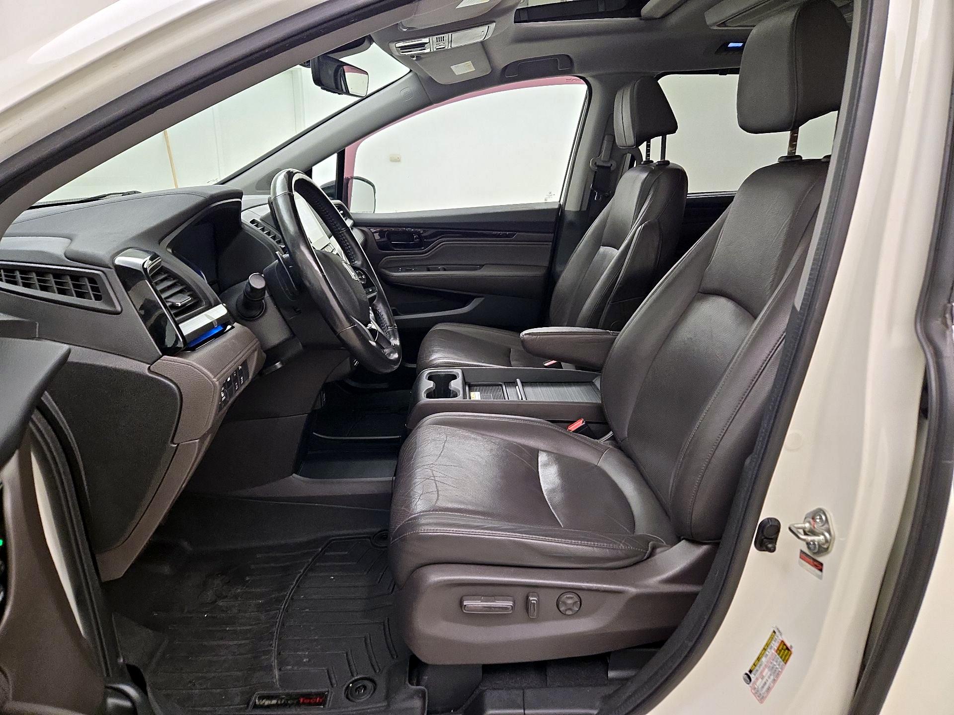 Thumbnail: 2018 Honda Odyssey - 11