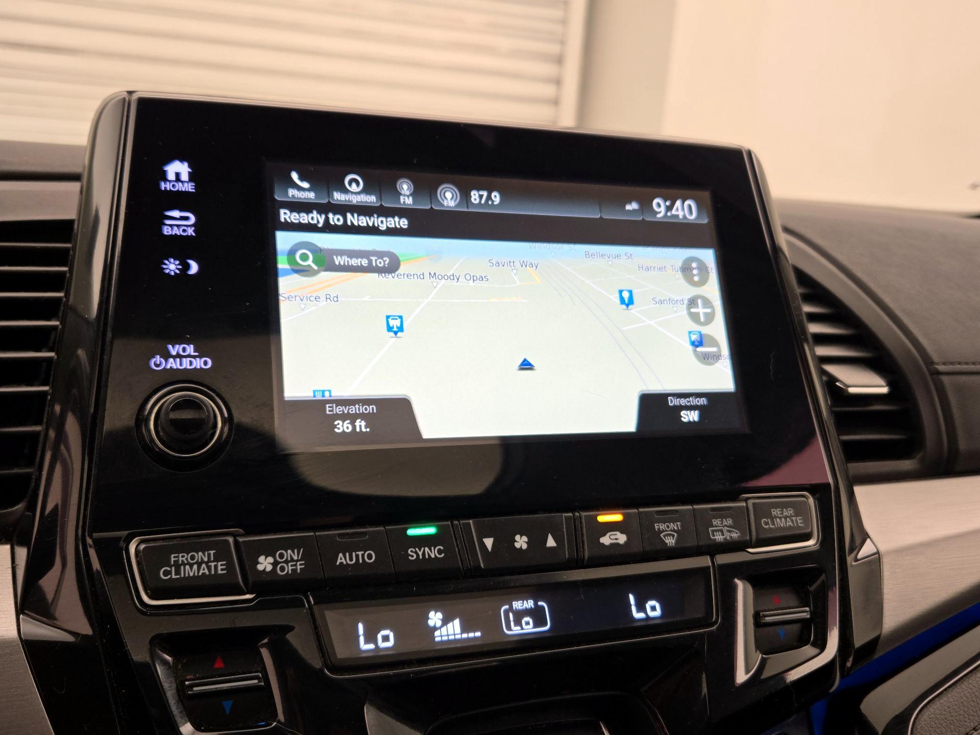 Thumbnail: 2018 Honda Odyssey - 14