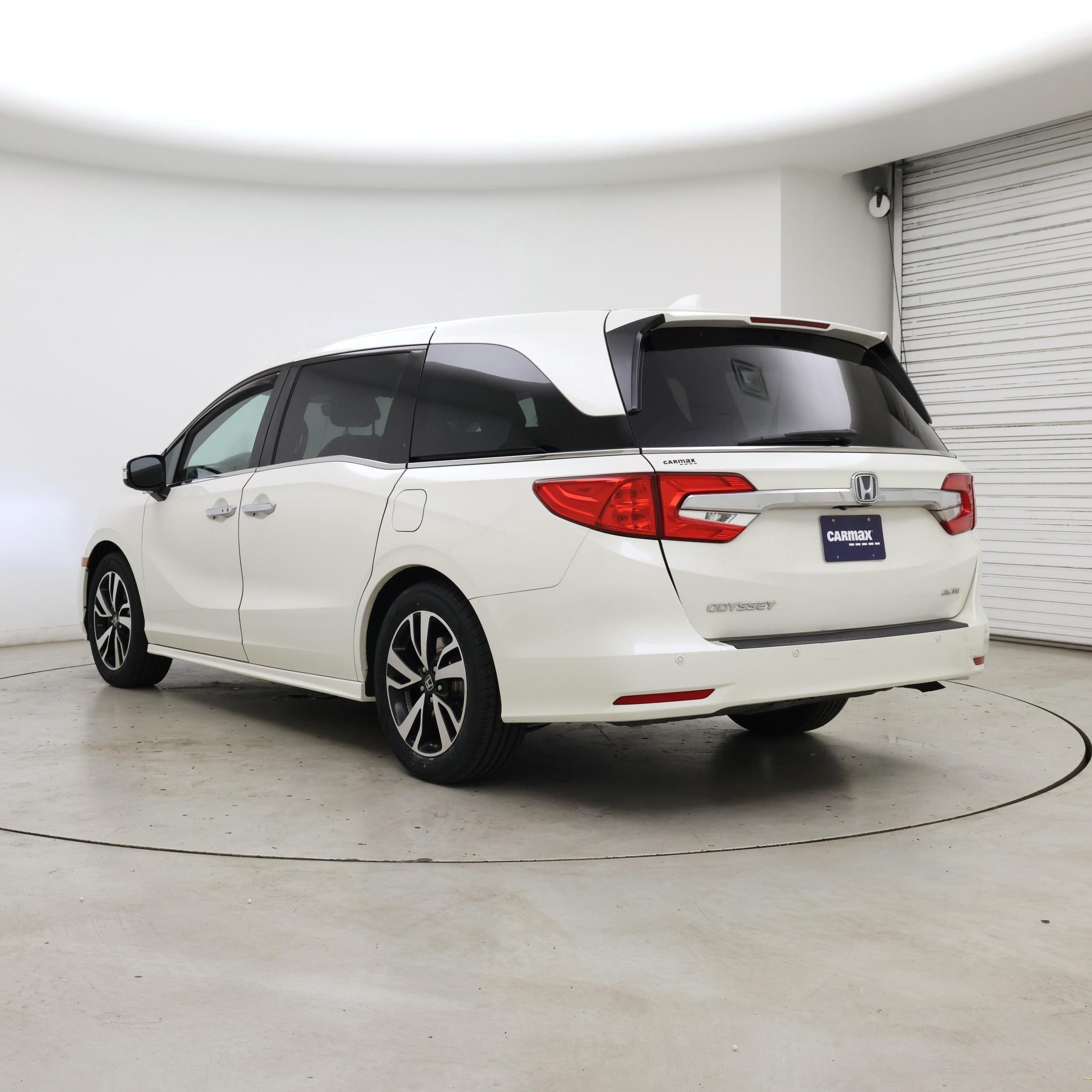 Thumbnail: 2018 Honda Odyssey - 2