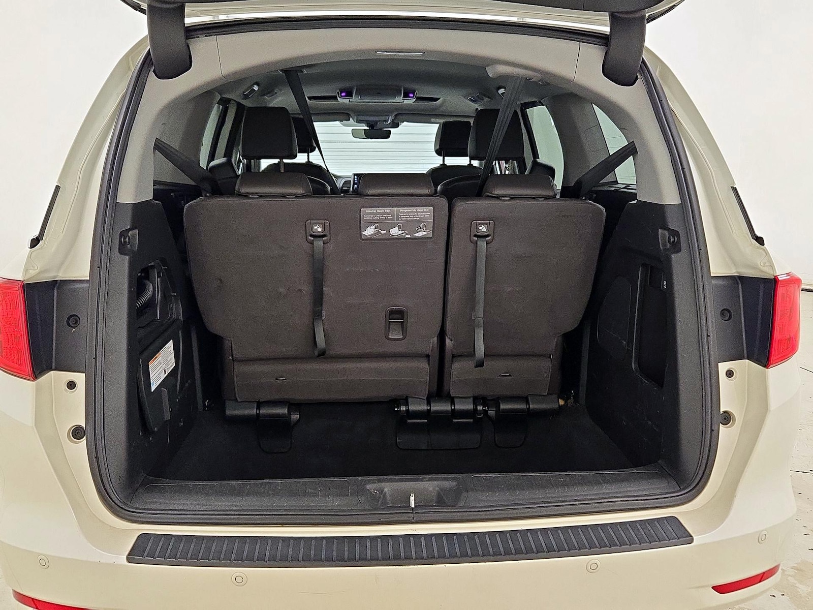 2018 Honda Odyssey Elite - Photo 24
