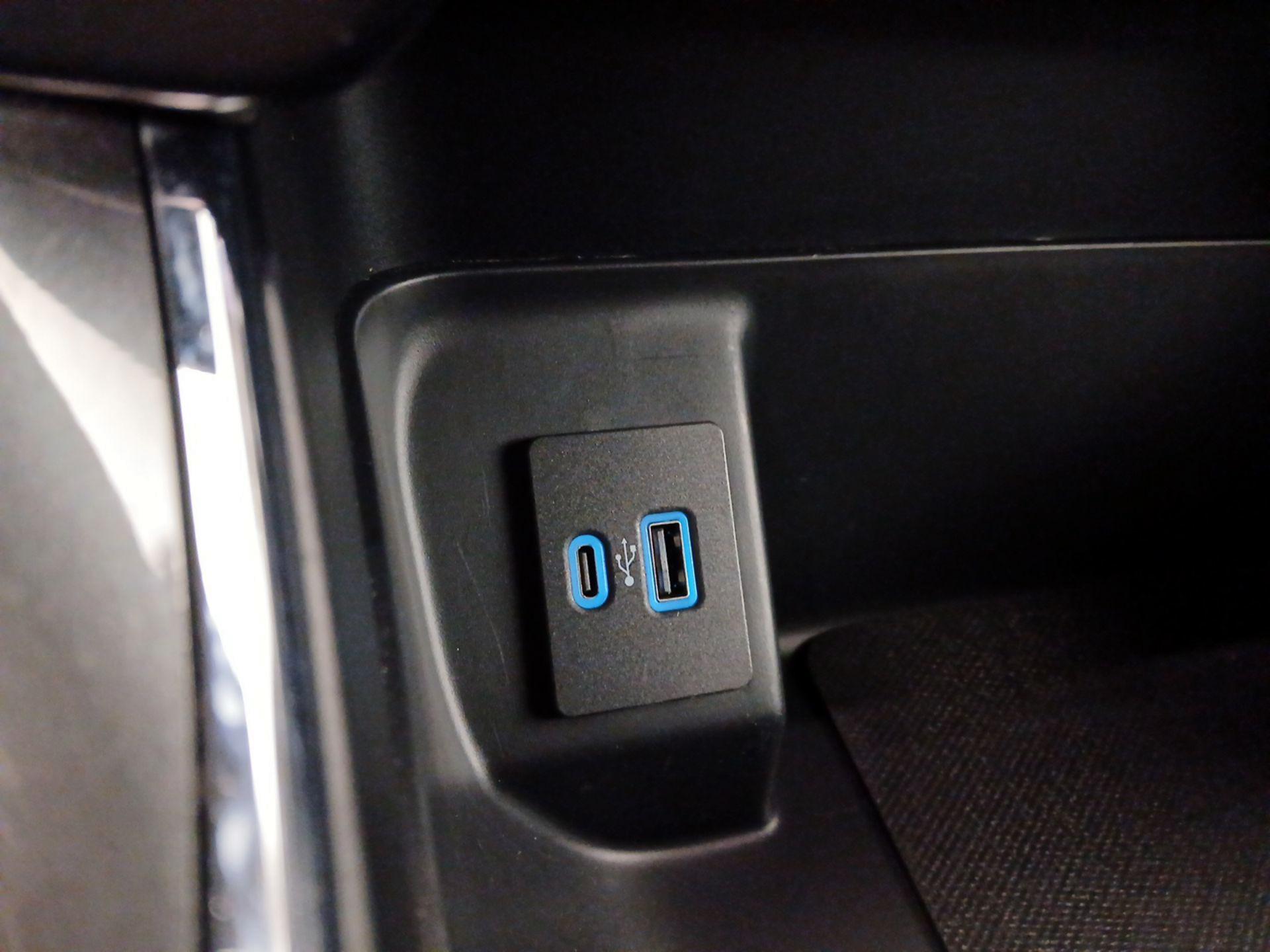 Thumbnail: 2023 Ford F-150 - 19