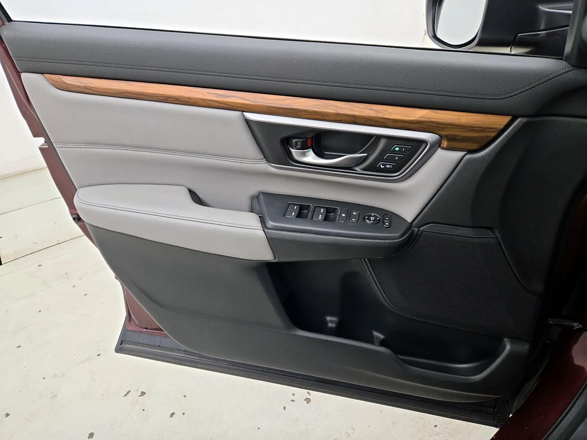 Thumbnail: 2017 Honda CR-V - 12