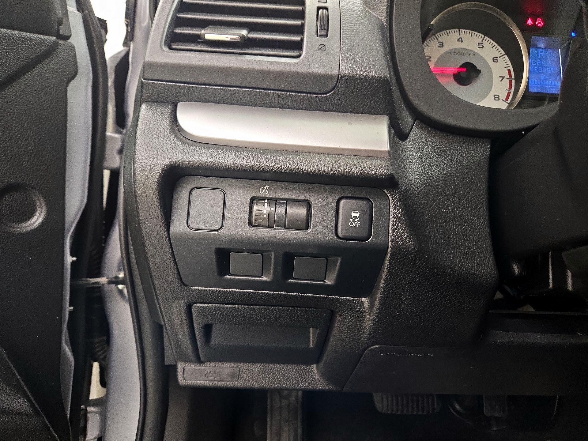 Thumbnail: 2014 Subaru Impreza - 13